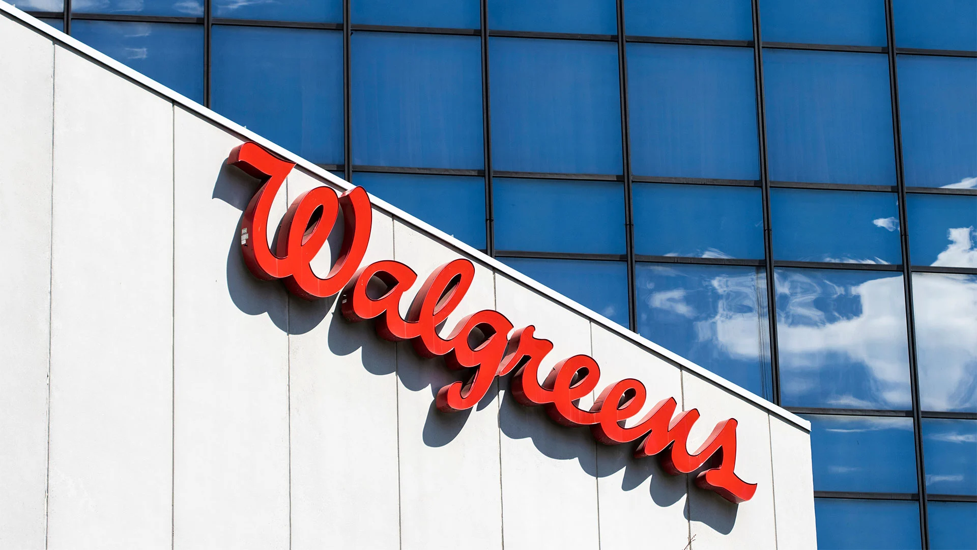 Walgreens closing 1,200 locations, list of struggling retail stores