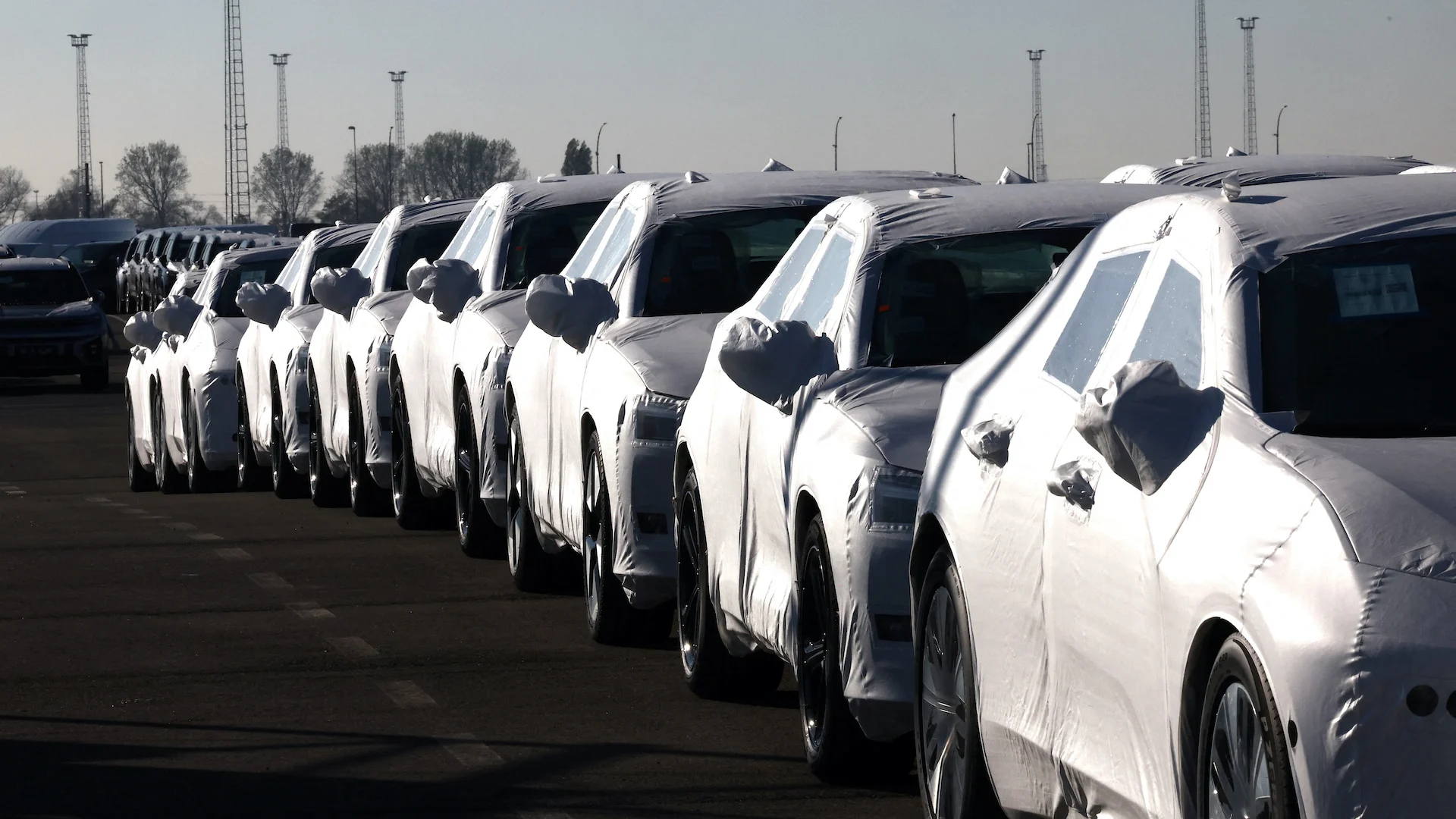 Tesla sales plunge 45.2% in Europe as EV market grows but fails to offset ...