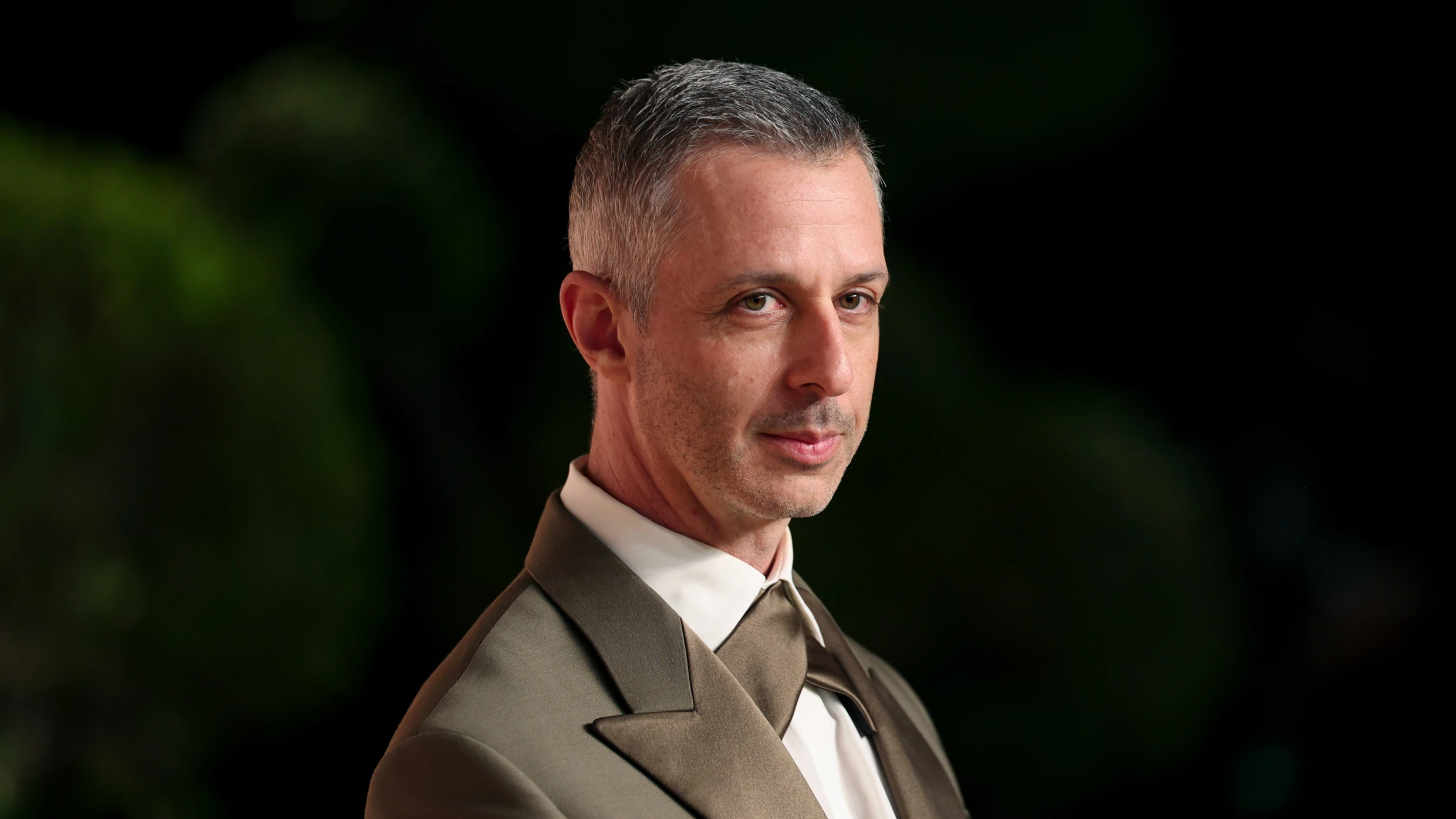 This volunteer crew is on a mission to fix Wikipedia's worst celebrity photos