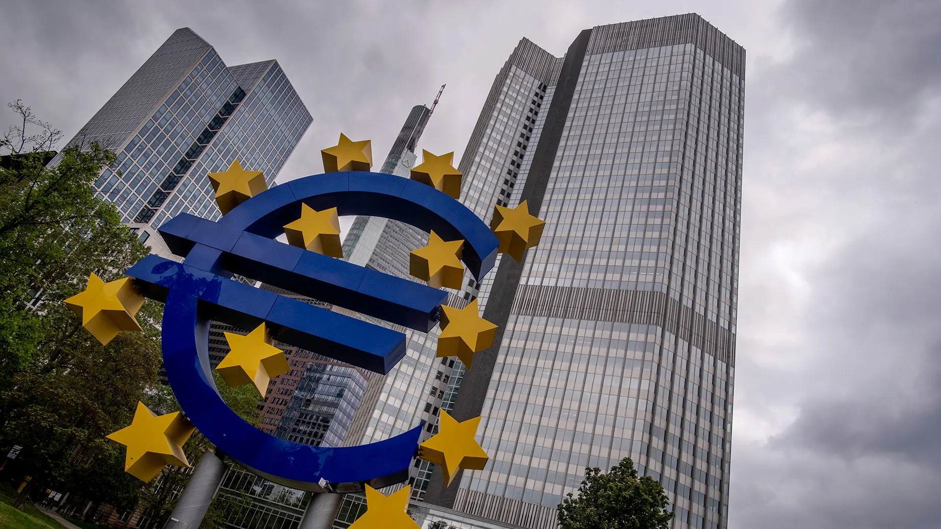 European Central Bank holds interest rates amid Trump's tariffs