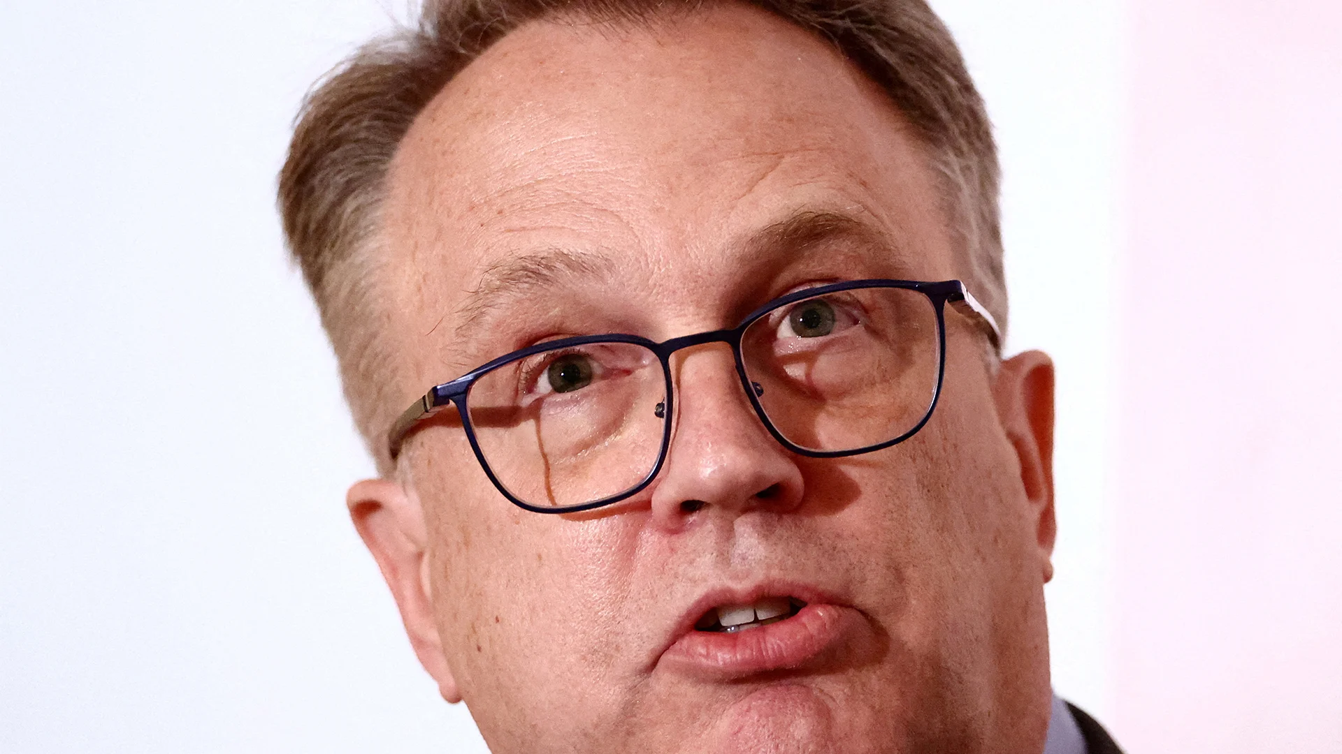 A Federal Reserve insider has advice for central banks