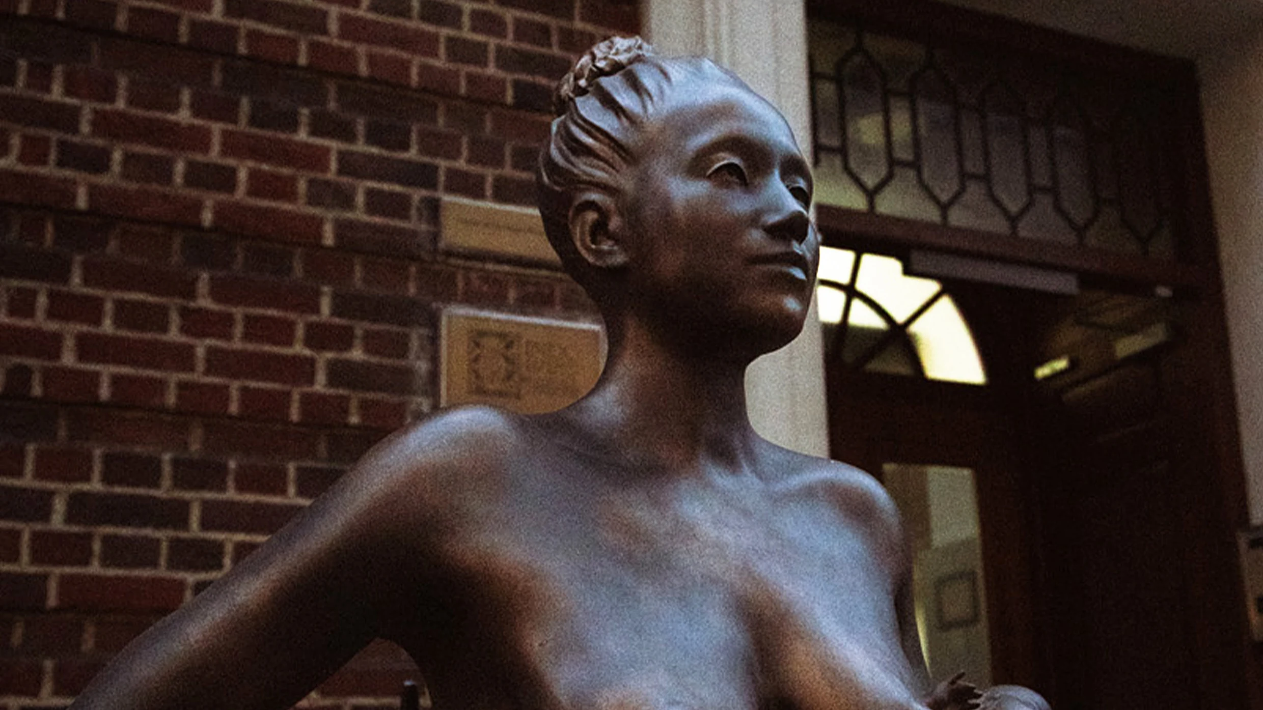 A new London sculpture depicts the complicated beauty of postpartum women