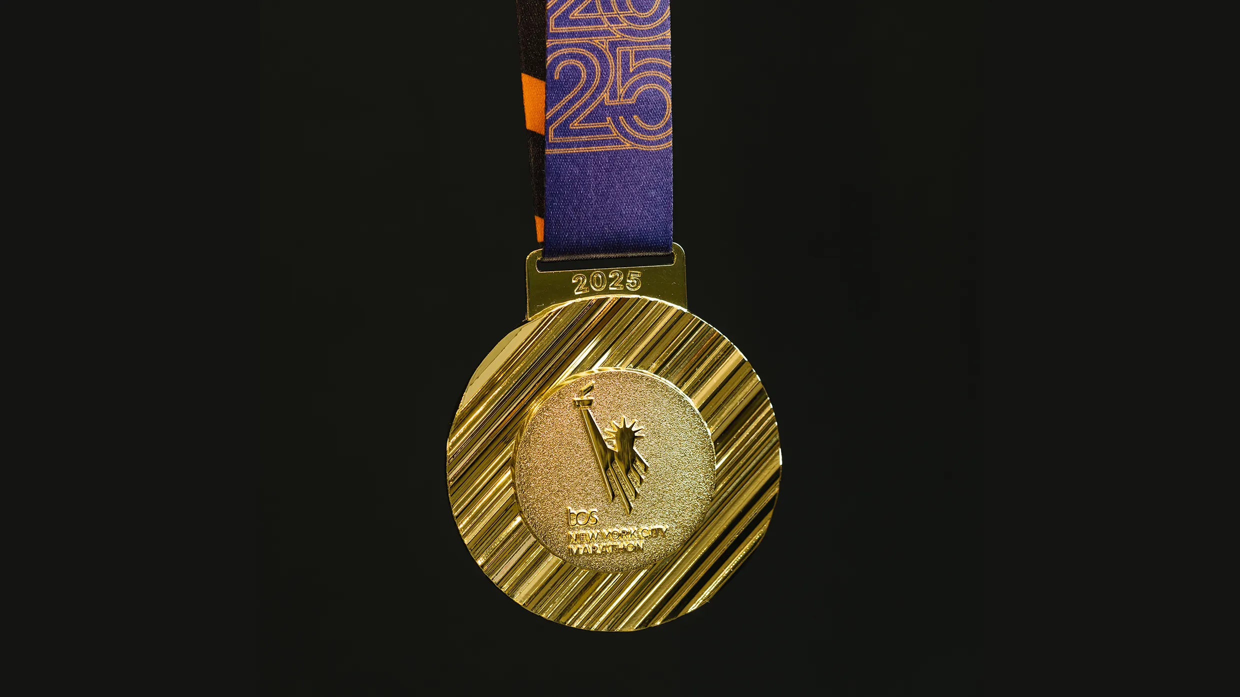 The fascinating story behind the 2025 NYC marathon medal
