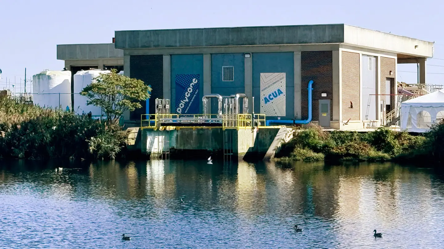 This startup's plant-inspired tech keeps hundreds of millions of plastic particles out of the ocean