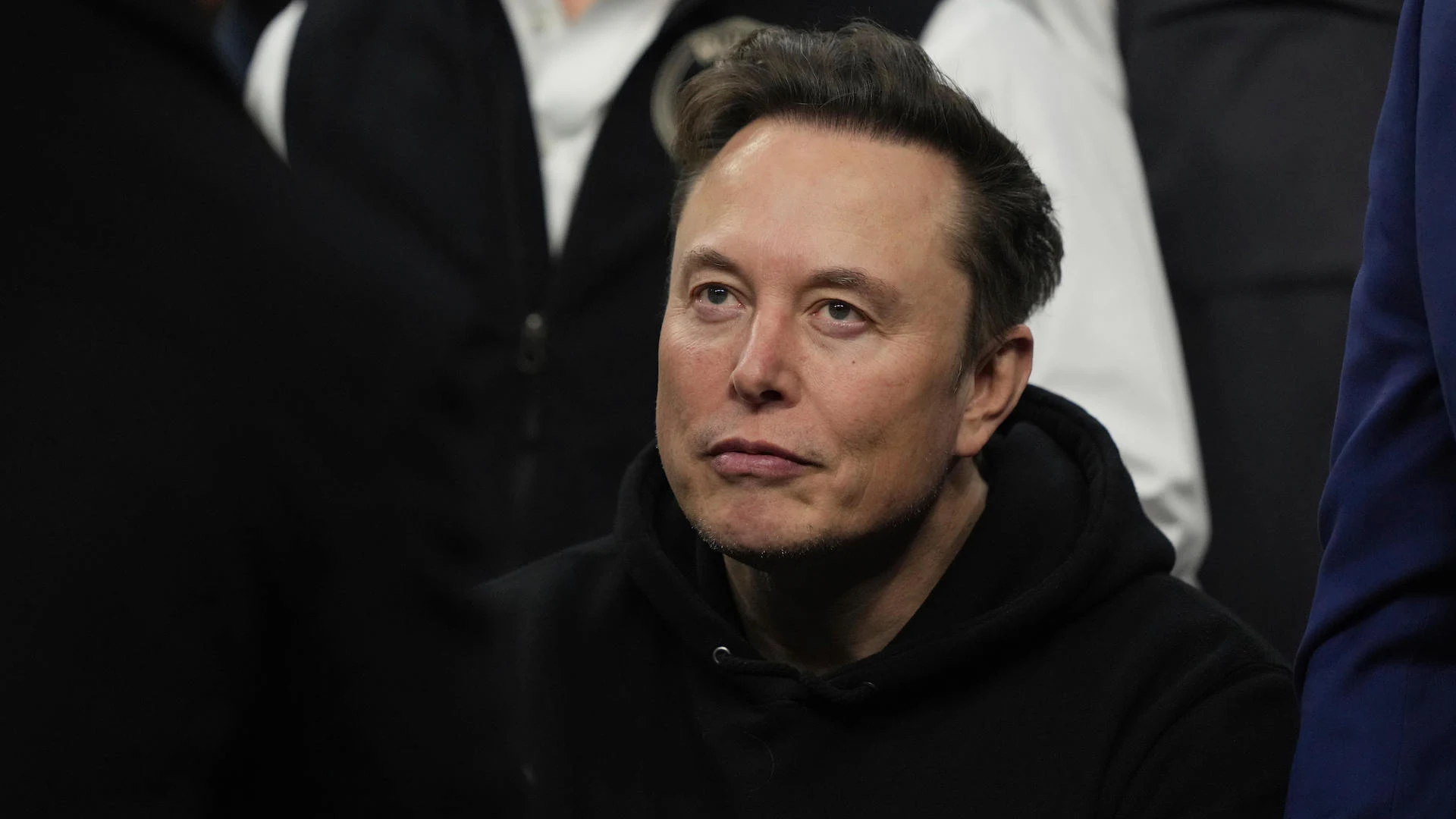 Tesla shareholders will vote on whether to make Musk the world’s first trillionaire