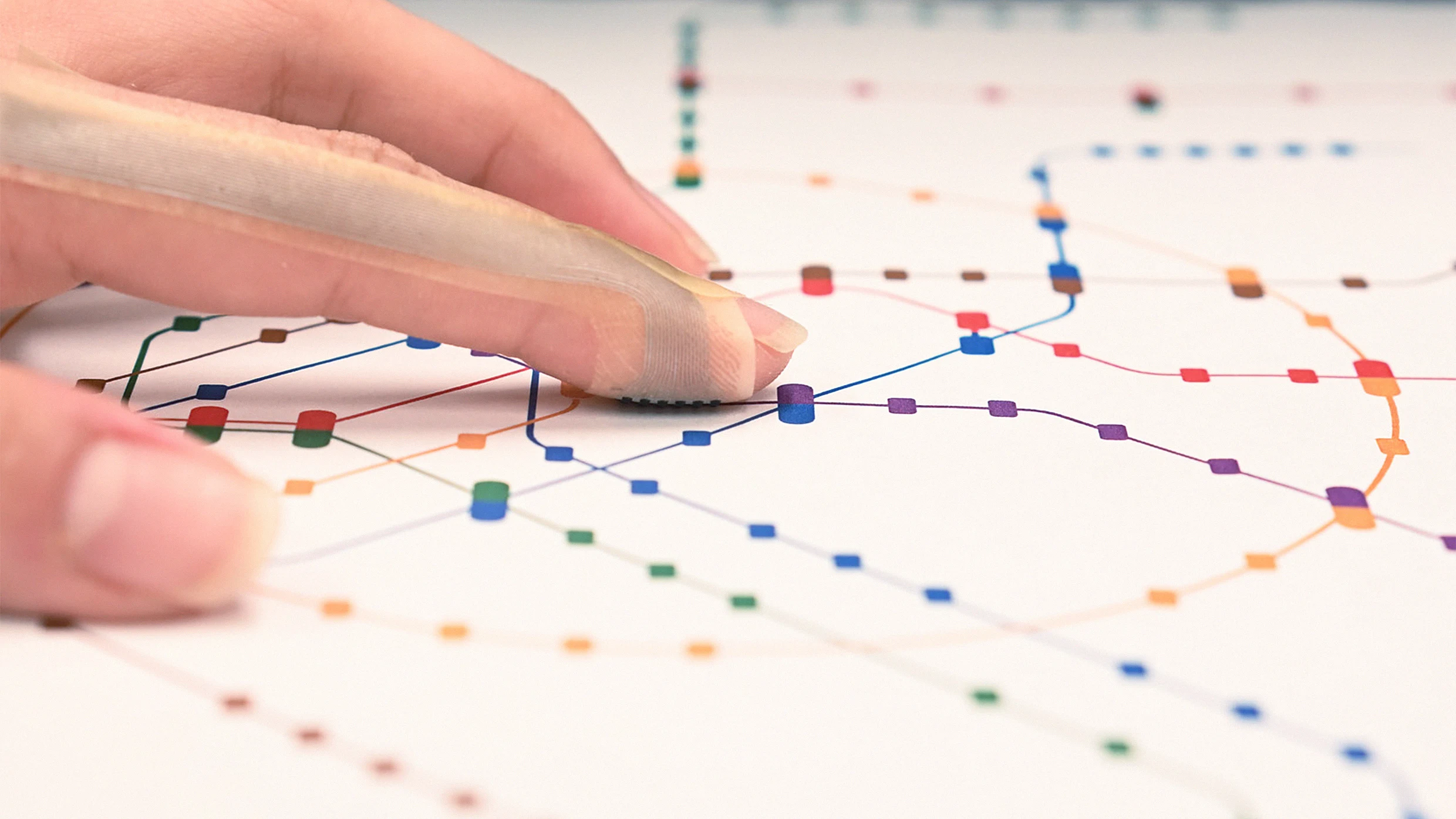 Ultrathin wearable device for feeling screen textures