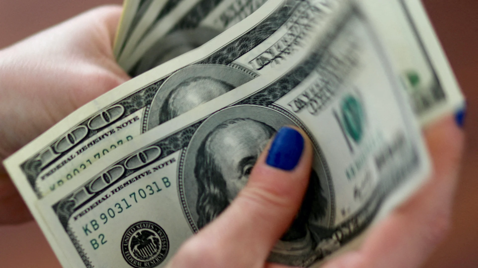 As the dollar closes out a dismal year, here's what to expect in 2026