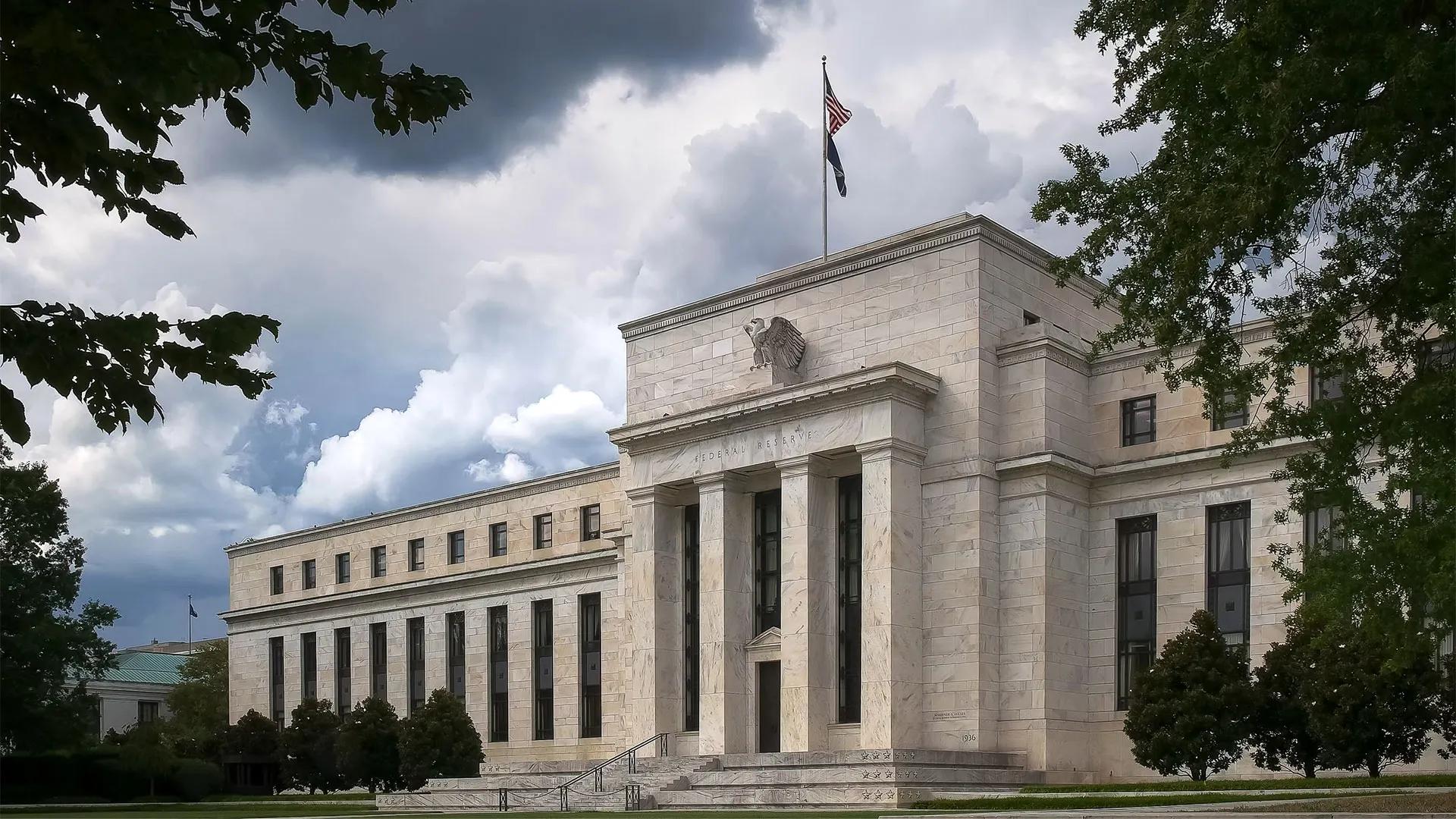 Fed's favorite inflation indicator stayed elevated in September as spending weakened