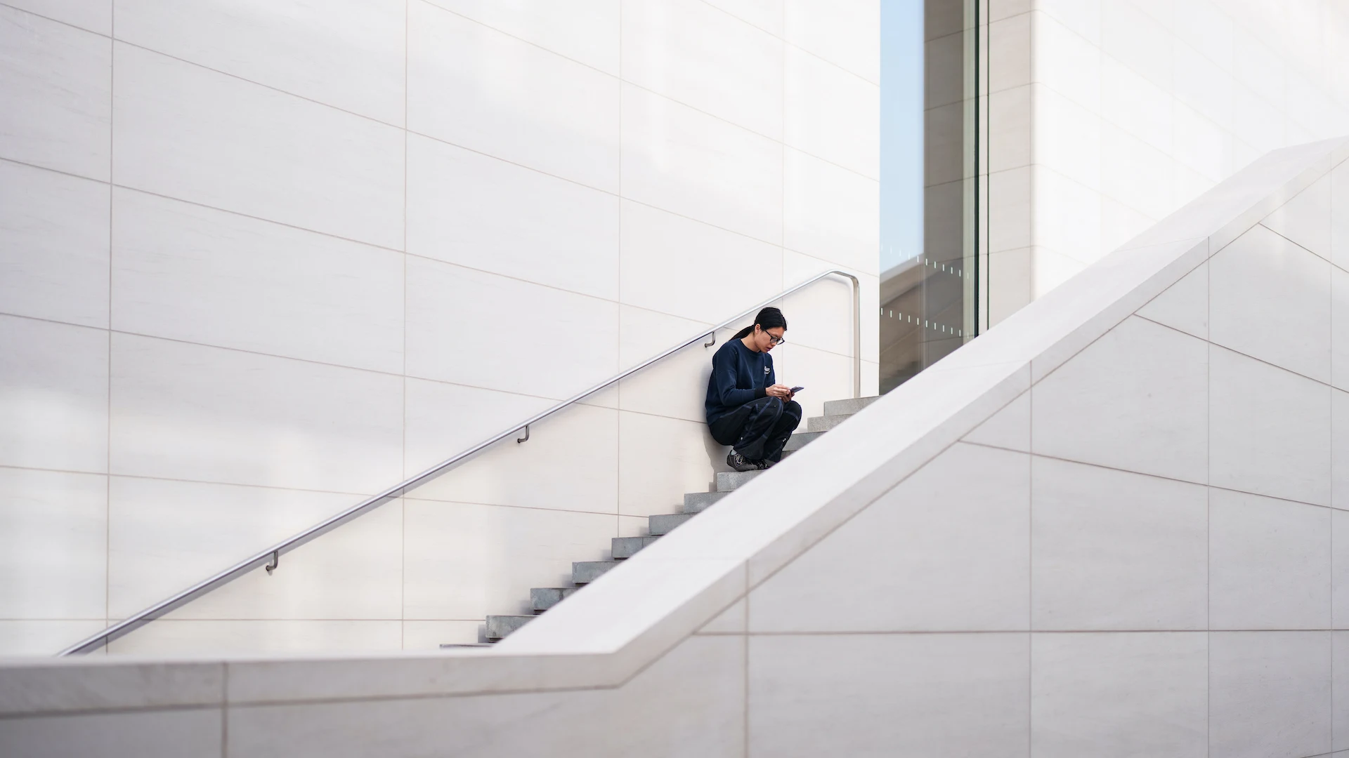 How anti-doomscrolling influencers are combatting social media addiction