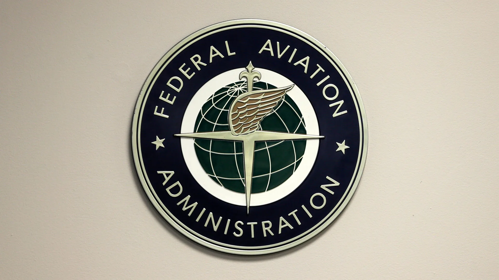 FAA reopens Texas airspace after declaring a 10-day block on flights to and from El Paso