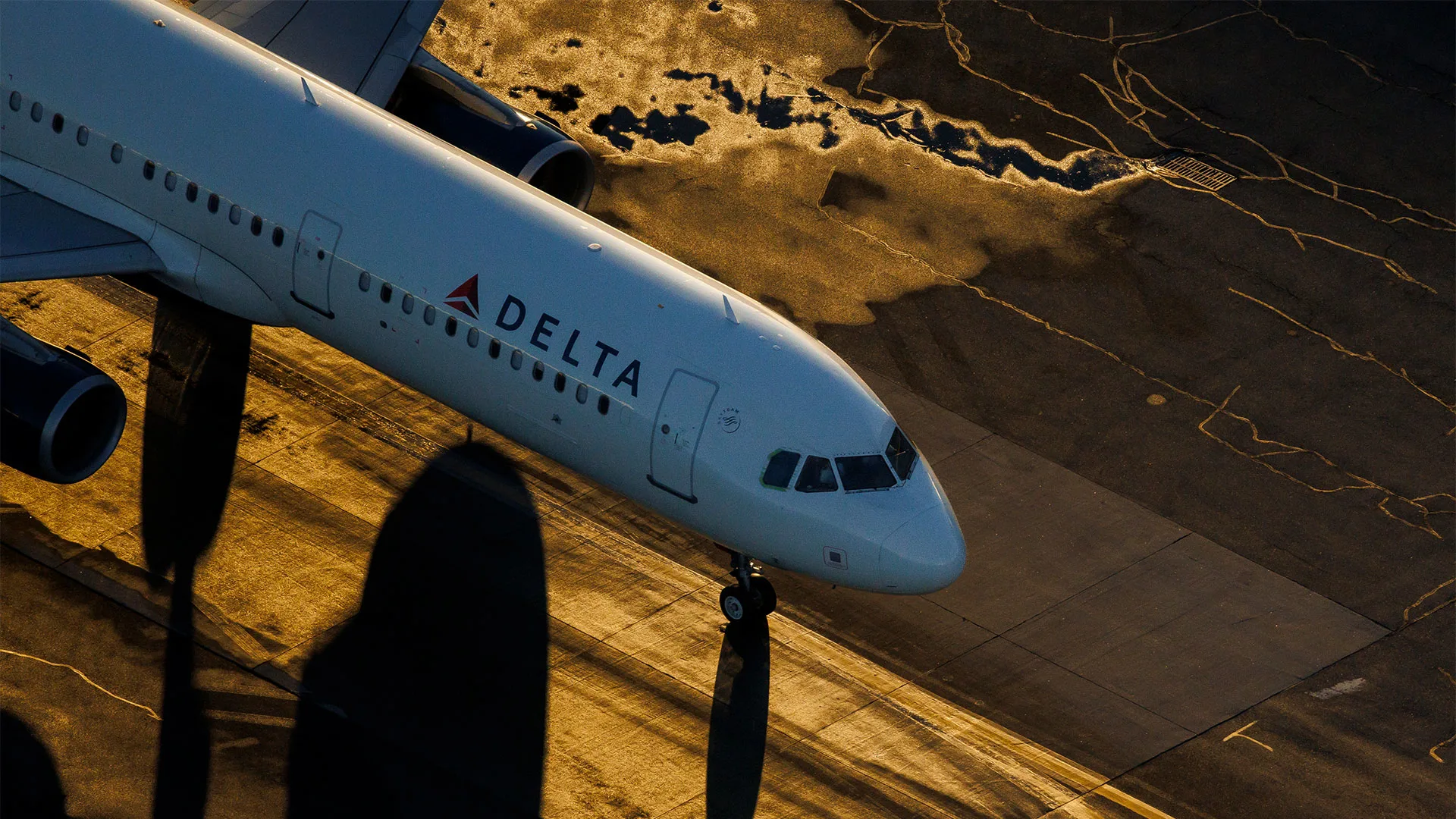 Delta just yanked Congress's VIP treatment mid-shutdown