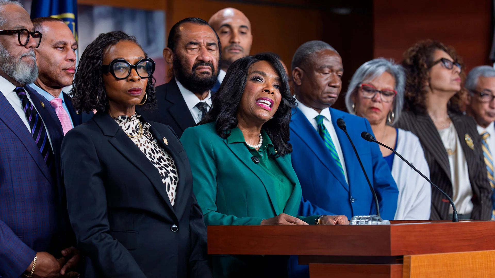 Congressional Black Caucus is 'putting corporate America on notice' as GOP seeks to redraw legislative maps