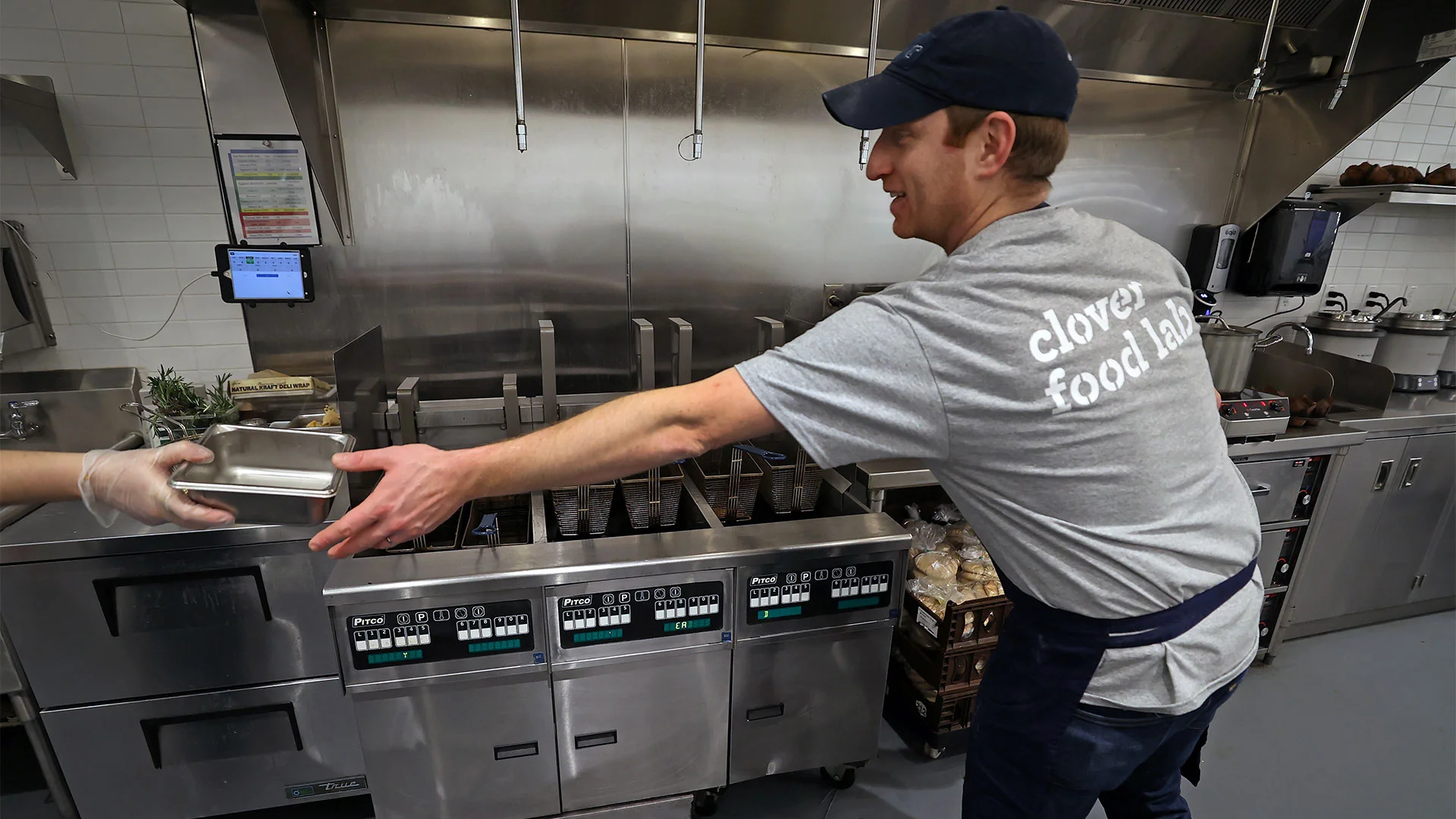 fastcompany.com - Natasha Etzel - Vegetarian restaurant chain Clover Food Labs is reopening: List of saved locations include those in Boston
