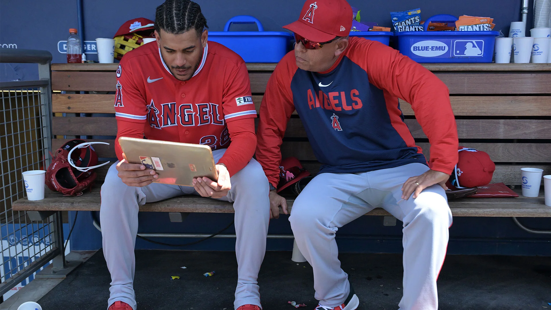 Major League Baseball cracks down on iPad use in dugouts. Here’s why