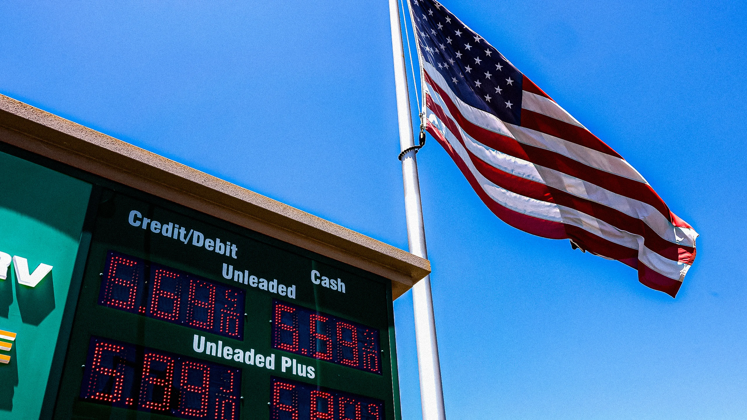 fastcompany.com - Michael Grothaus - Here's how you can save 50&cent; per gallon on gas this July 4 weekend