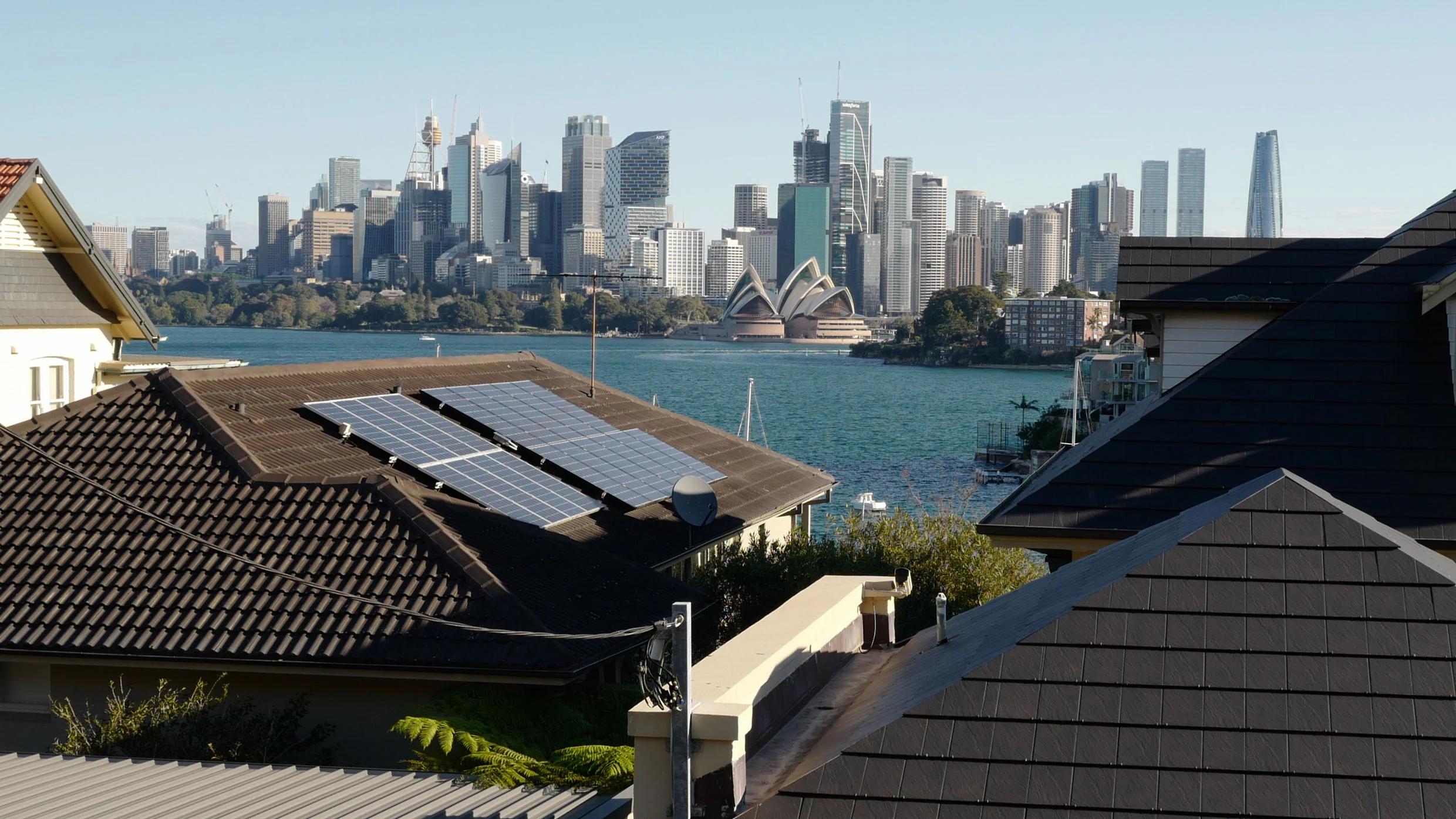 fastcompany.com - Adele Peters - Australia just figured out how to offer electricity cheaper. Why can't the U.S.?