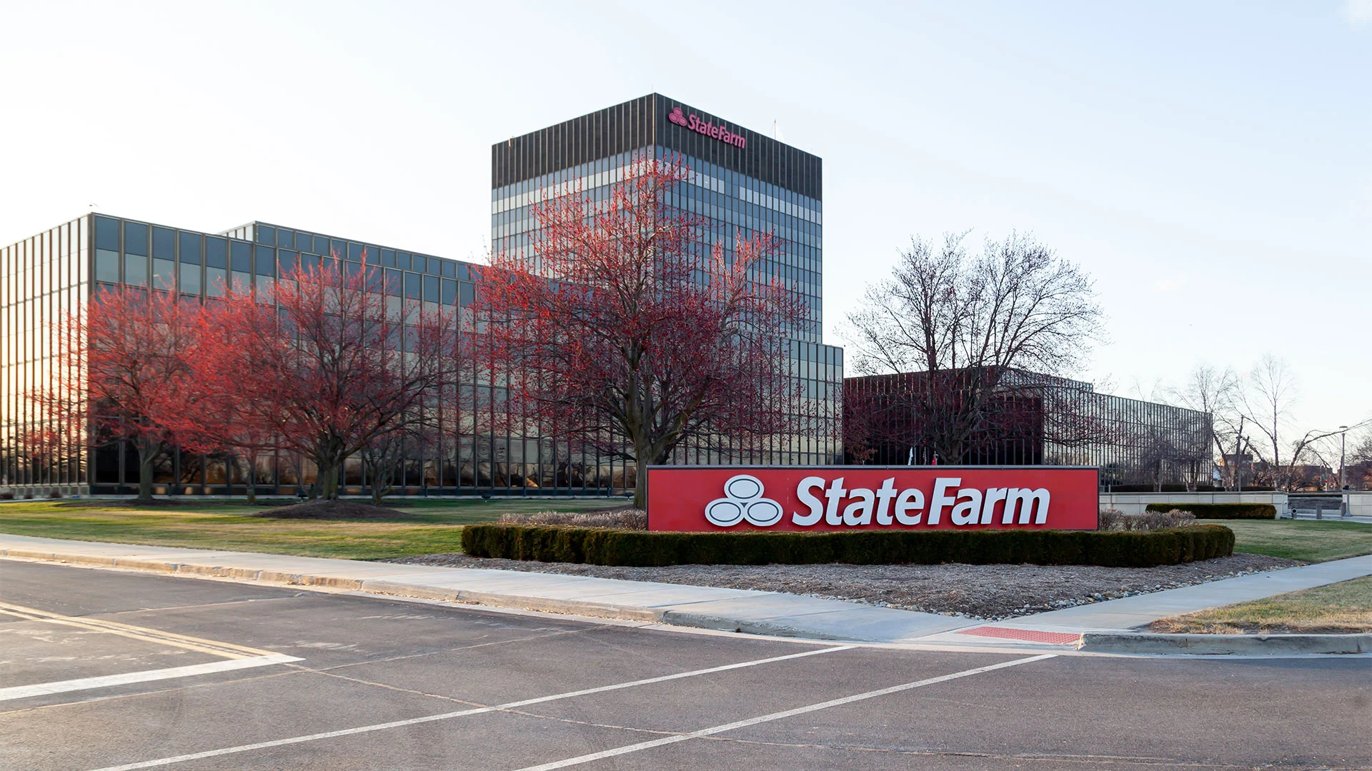 fastcompany.com - Michael Grothaus - State Farm is sending customers a share of $5 billion. Are you getting a check?