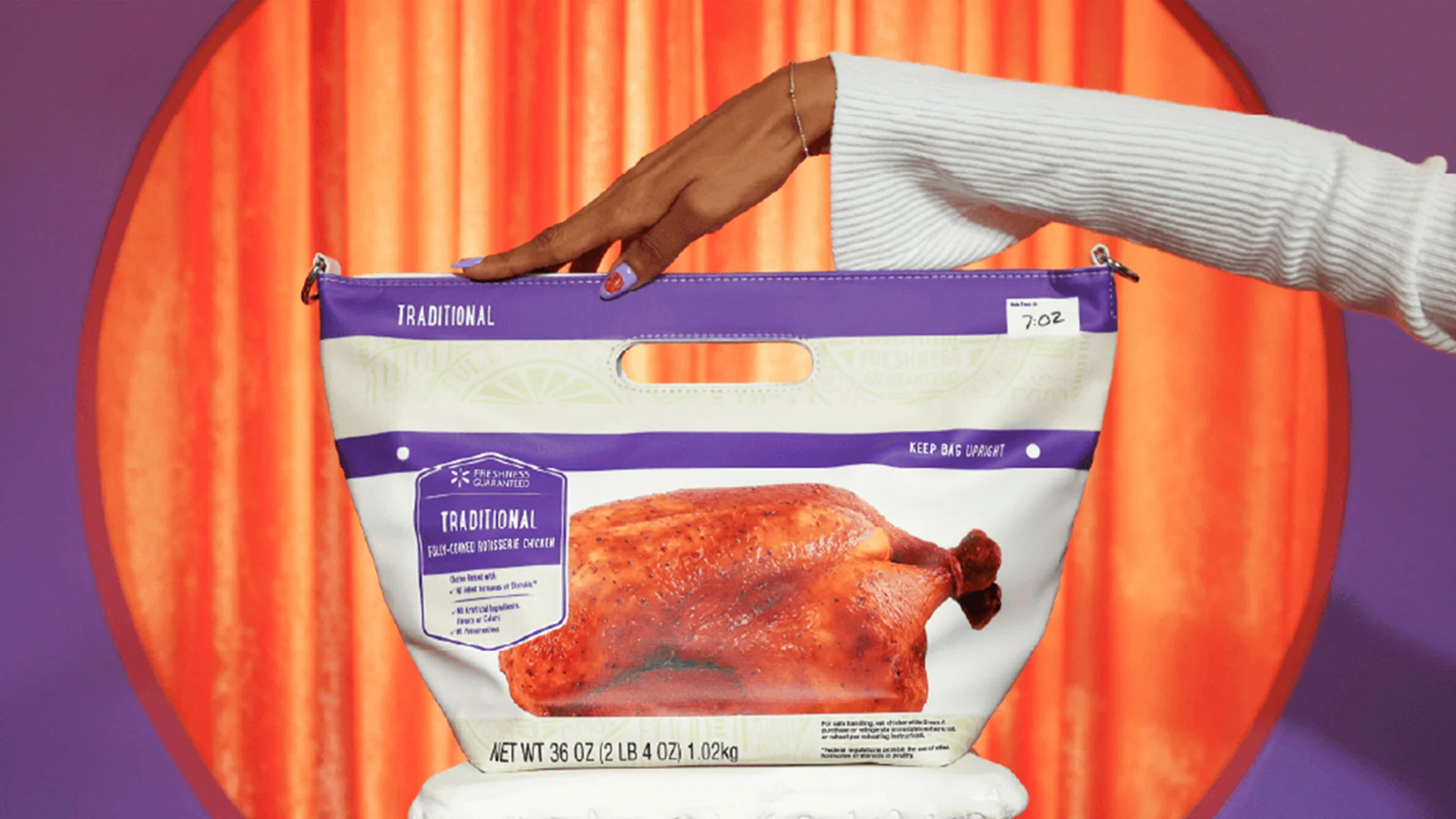 Walmart hat sein virales Grillhähnchen in eine Handtasche verwandelt – und ...