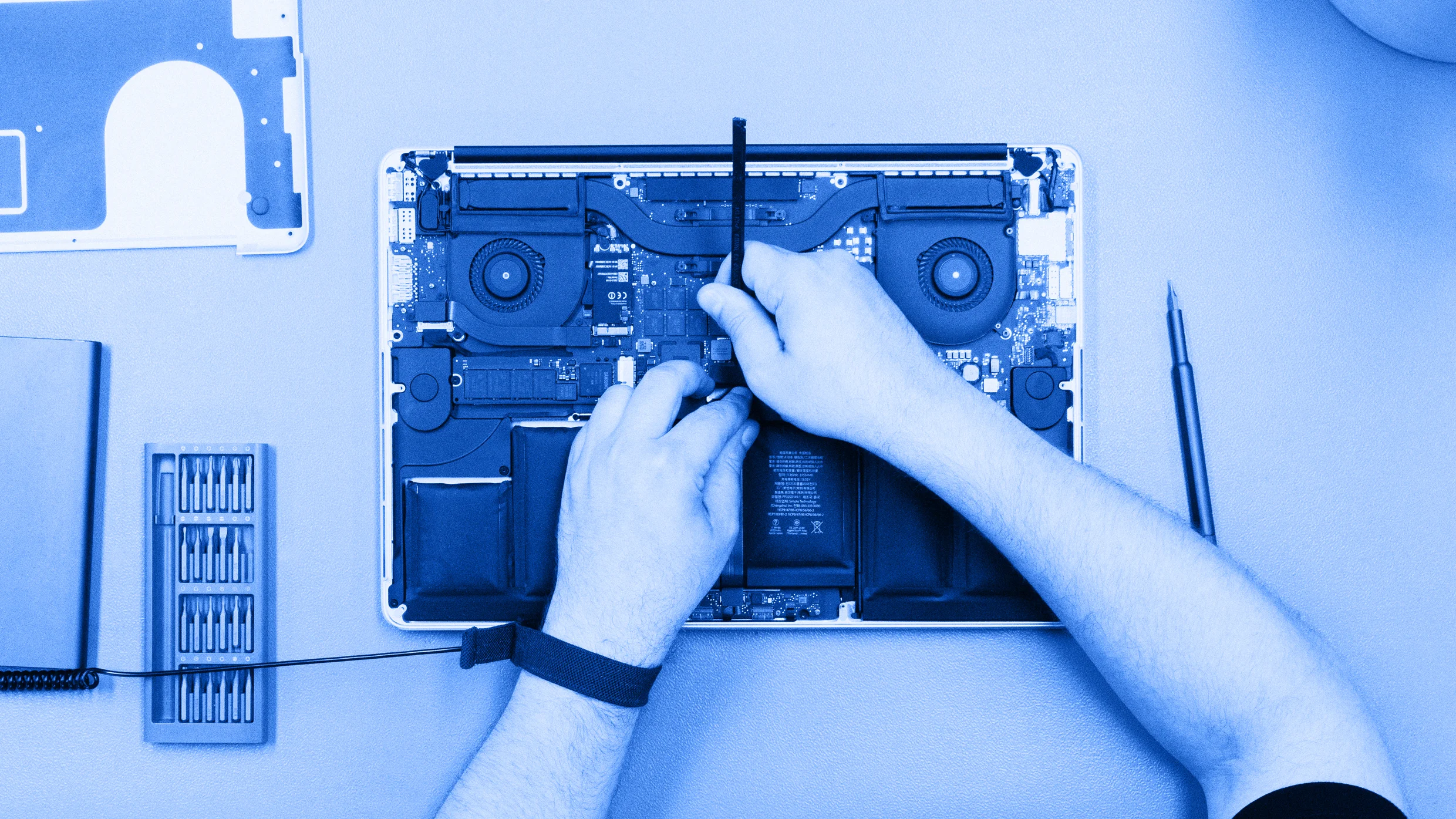 fastcompany.com - Doug Aamoth - Refurbished vs. new tech: Which gear is safe to buy used (and what to avoid)
