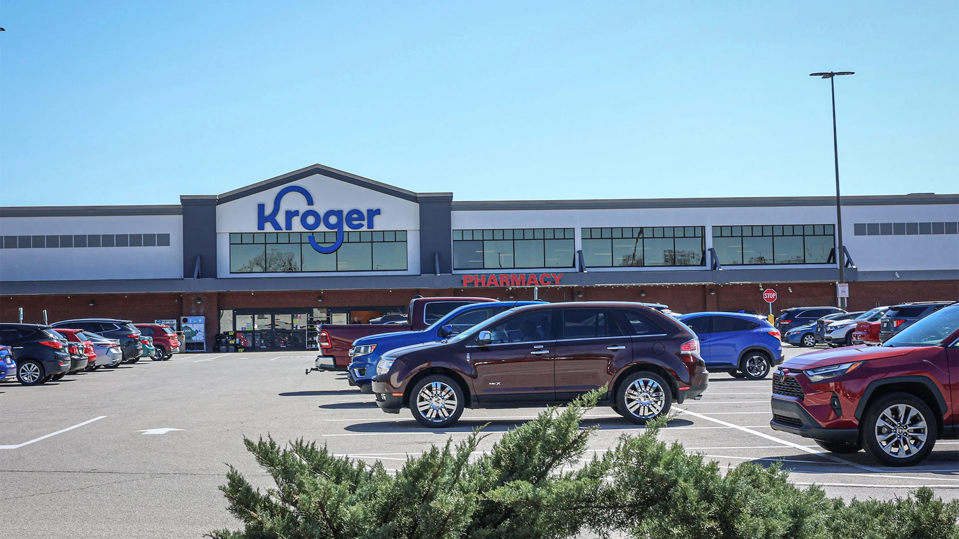 Kroger's AI-Driven Restructuring: 3,000 Job Cuts Signal Retail Automation Wave | Seller Impact on Vendor Relations & Platform Operations