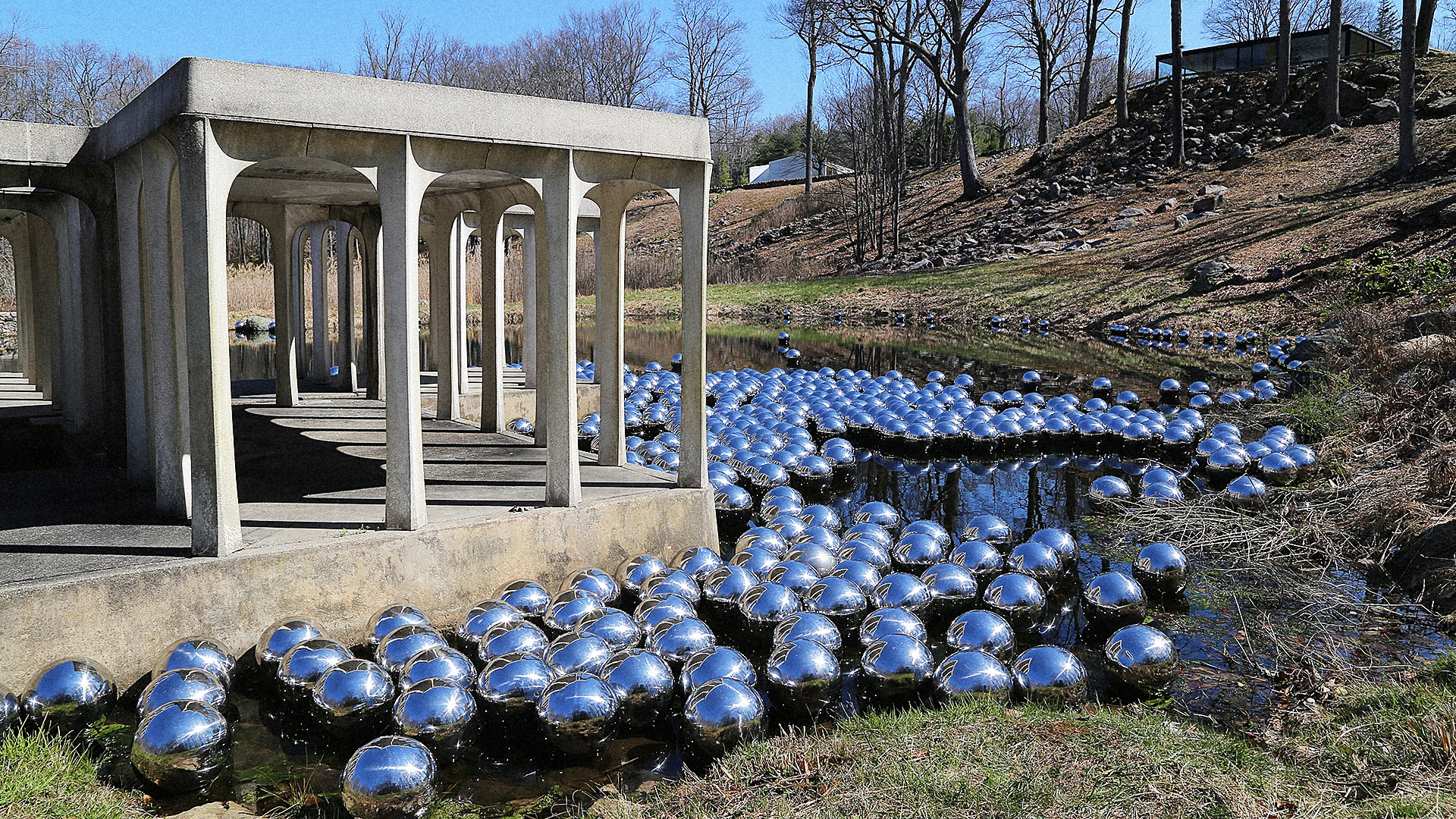 Thousands Of Mirrored Orbs Descend Upon The Glass House - Fast Company