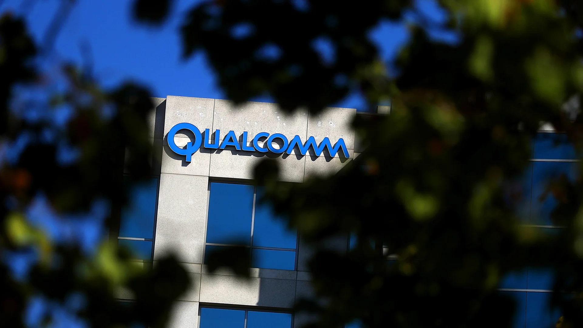 Qualcomm stock jumps 13% on Broadcom acquisition rumors, biggest one-day  spike since 2008 - Fast Company