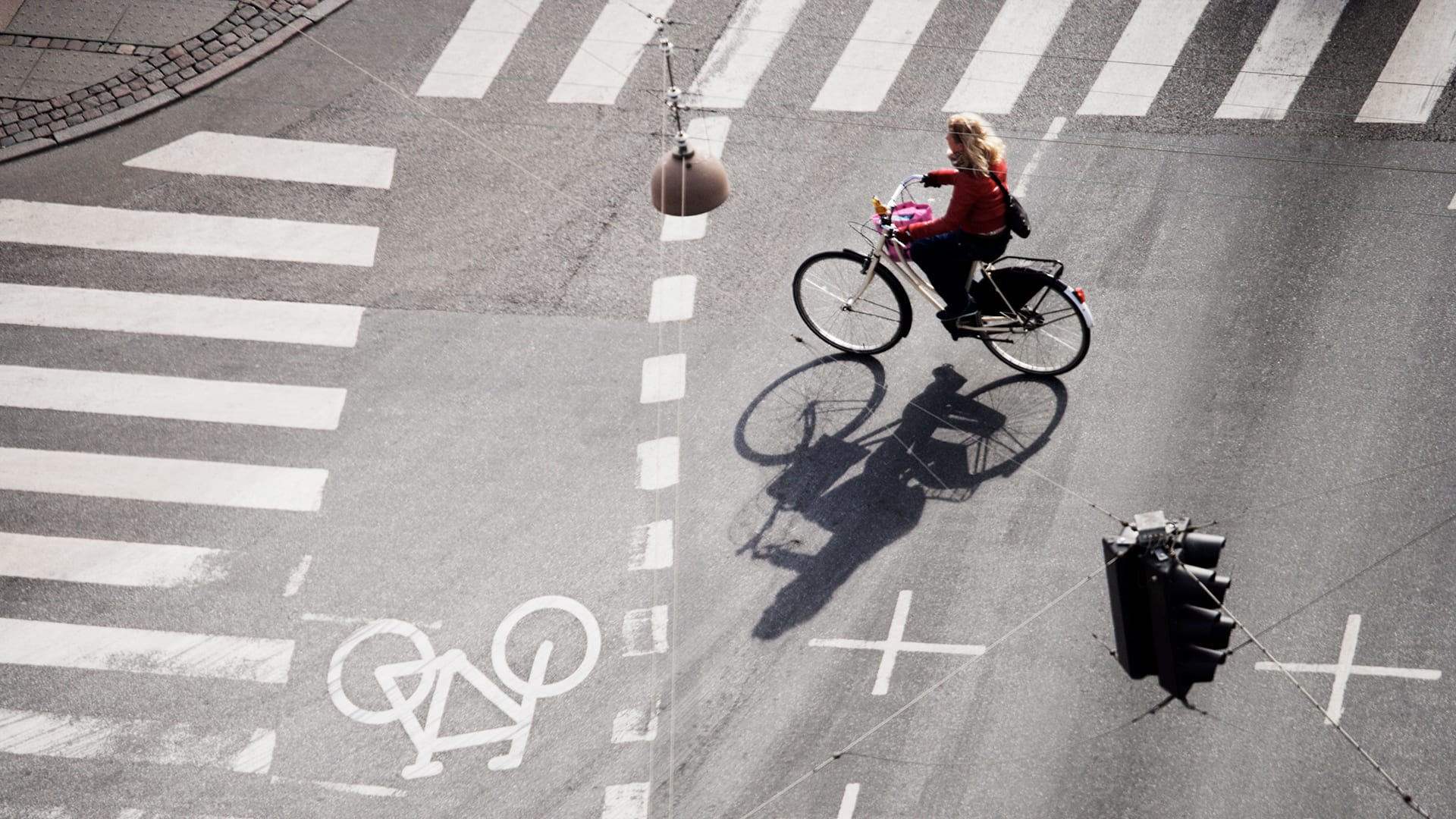 Urban fashion cycling