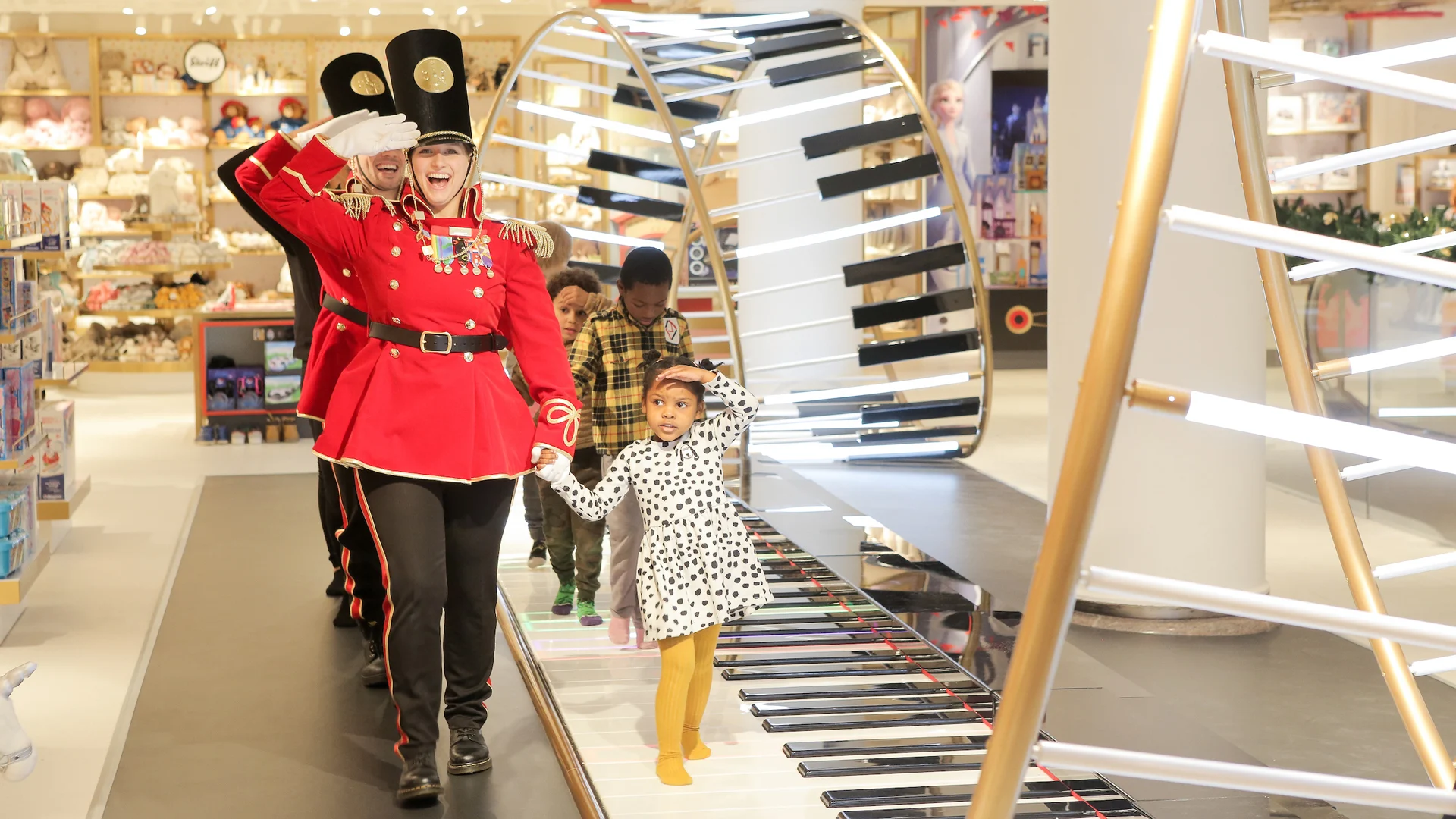 Fao fashion schwarz 2019