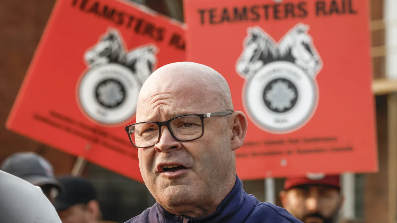 Teamsters union won’t endorse Harris or Trump in presidential race