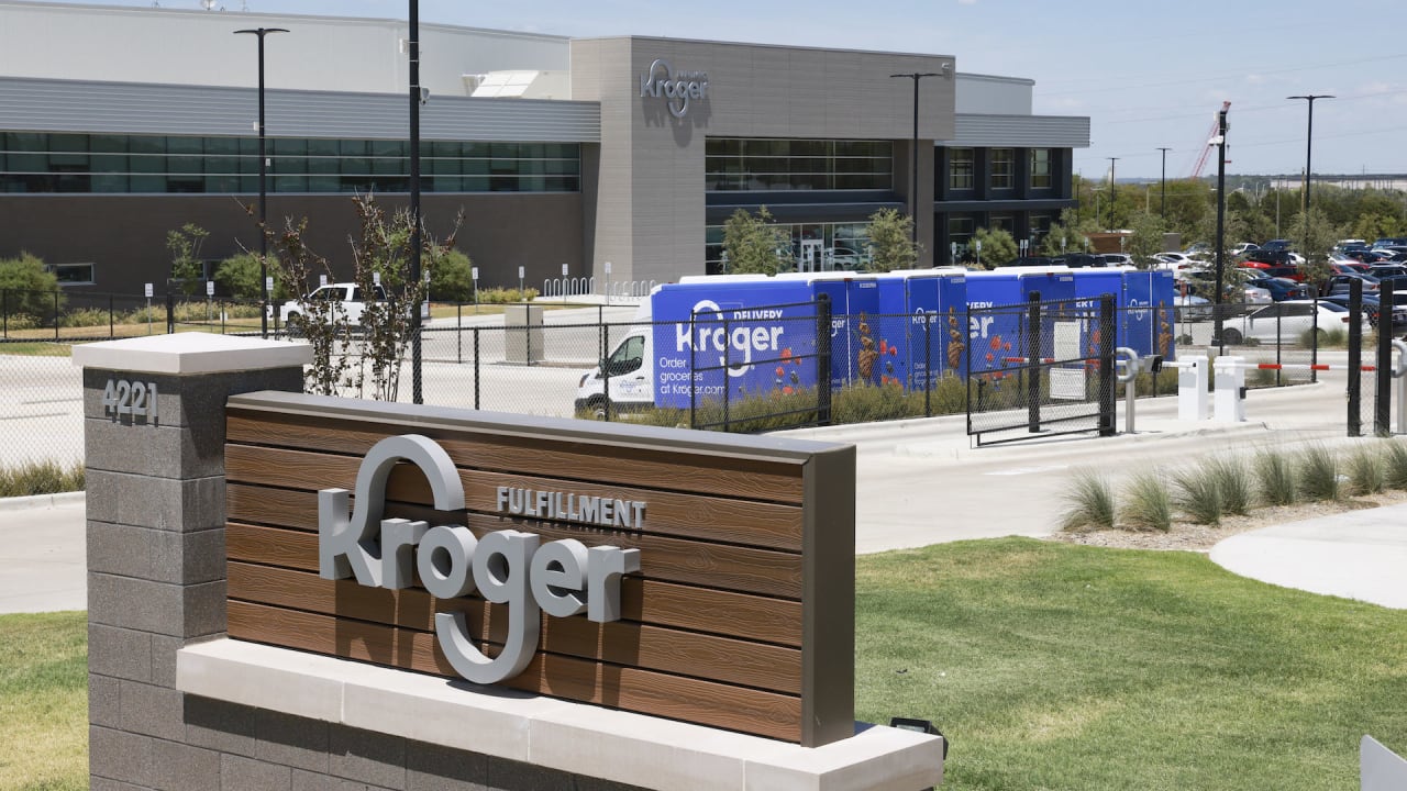 Kroger and Albertsons wrap up court hearing for their merger