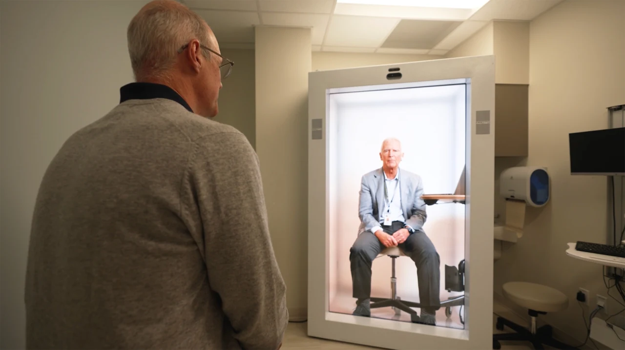 In rural Tennessee, these cancer doctors see patients via hologram