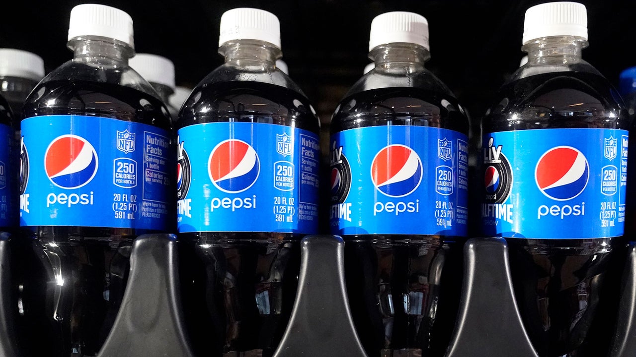 PepsiCo’s Q4 profits dropped, signaling a shift in the way Americans snack PepsiCo’s Q4 profits dropped, signaling a shift in the way Americans snack