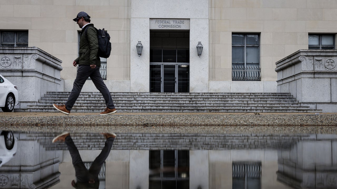 As the federal resignation offer looms, some workers dig in their heels As the federal resignation offer looms, some workers dig in their heels
