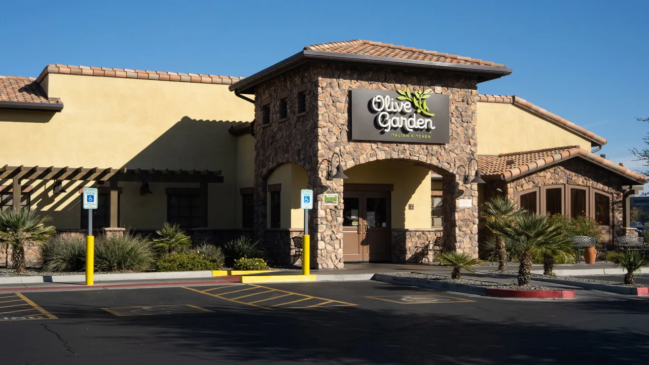 Olive Garden and LongHorn help Darden beat earnings as Americans keep dining out