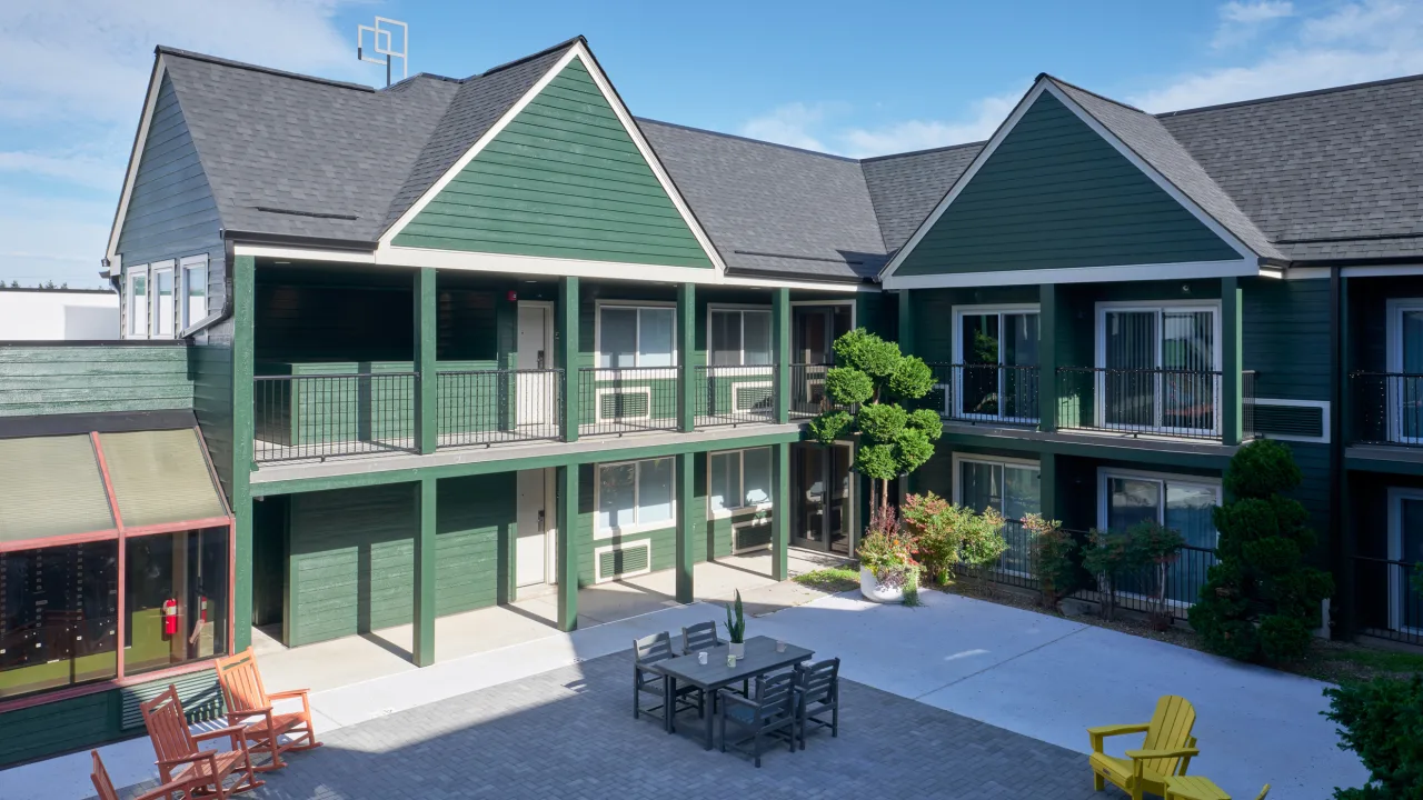 This former motel in Oregon could be the solution to the student housing crisis