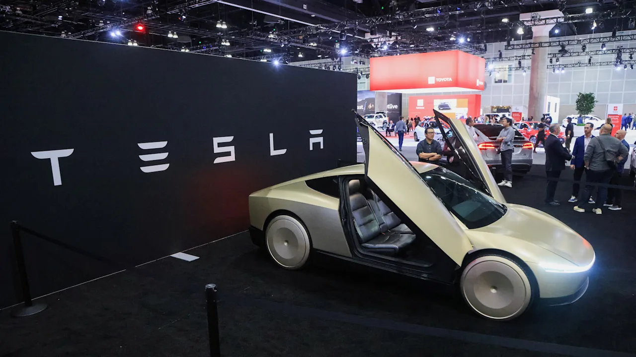 Tesla signs $16.5 billion deal with Samsung to make AI chips