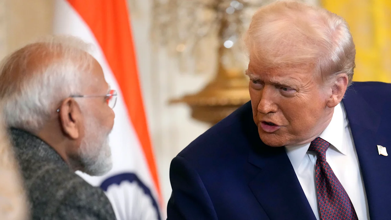 Trump sets 25% tariff on India and penalties for trade with Russia