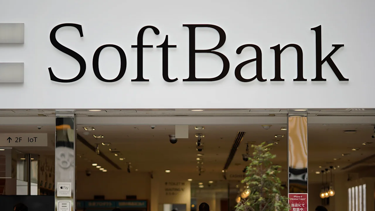 SoftBank’s profit rebounds on AI stocks