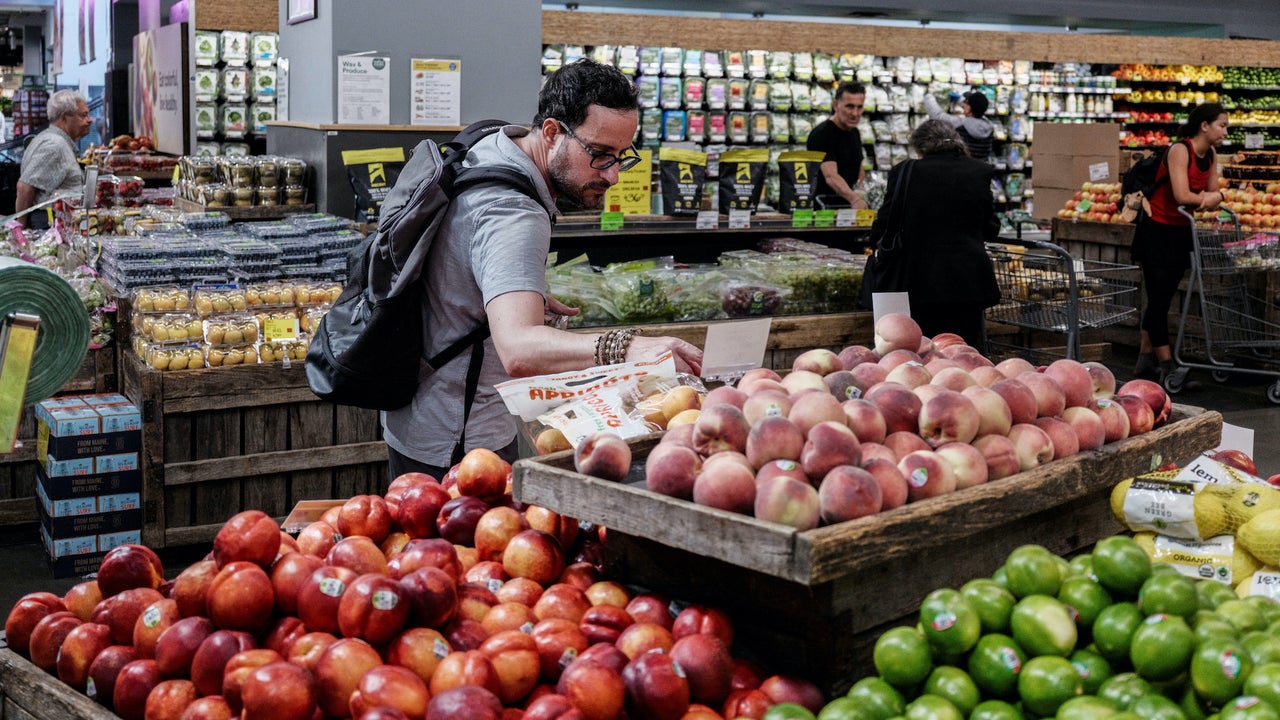 Producer inflation falls in August, pointing to softening demand Producer inflation falls in August, pointing to softening demand