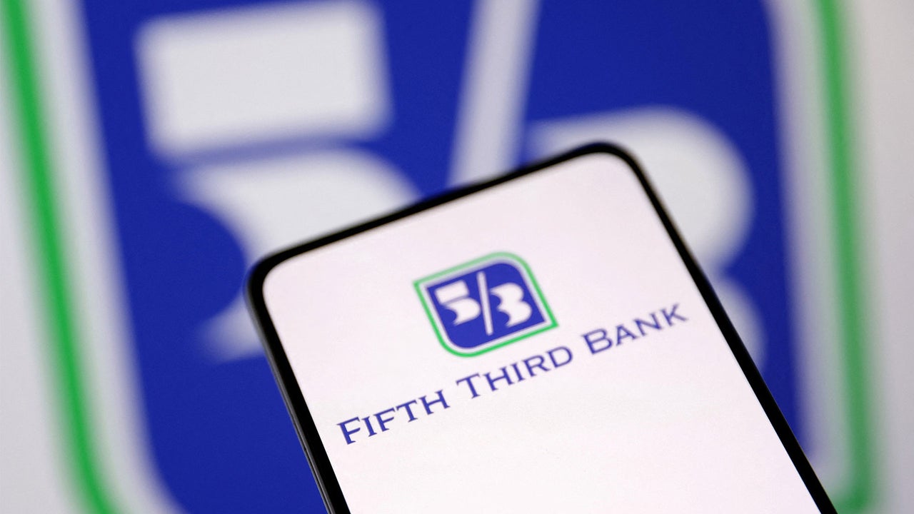Fifth Third and Comerica enter $10.9 billion deal to create ninth-largest bank in the U.S.