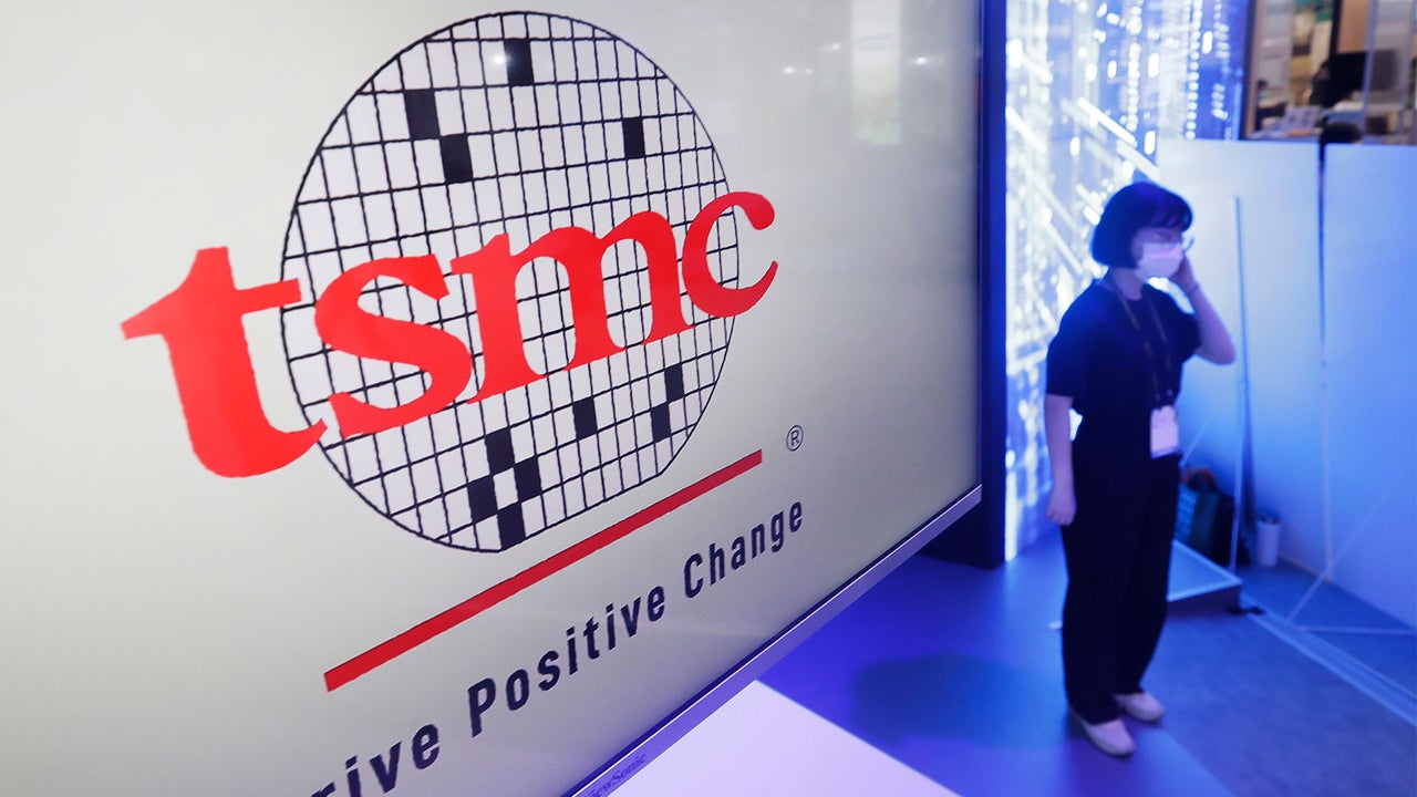 Chipmaker TSMC reports nearly 40% surge in its net profit, thanks to AI Chipmaker TSMC reports nearly 40% surge in its net profit, thanks to AI