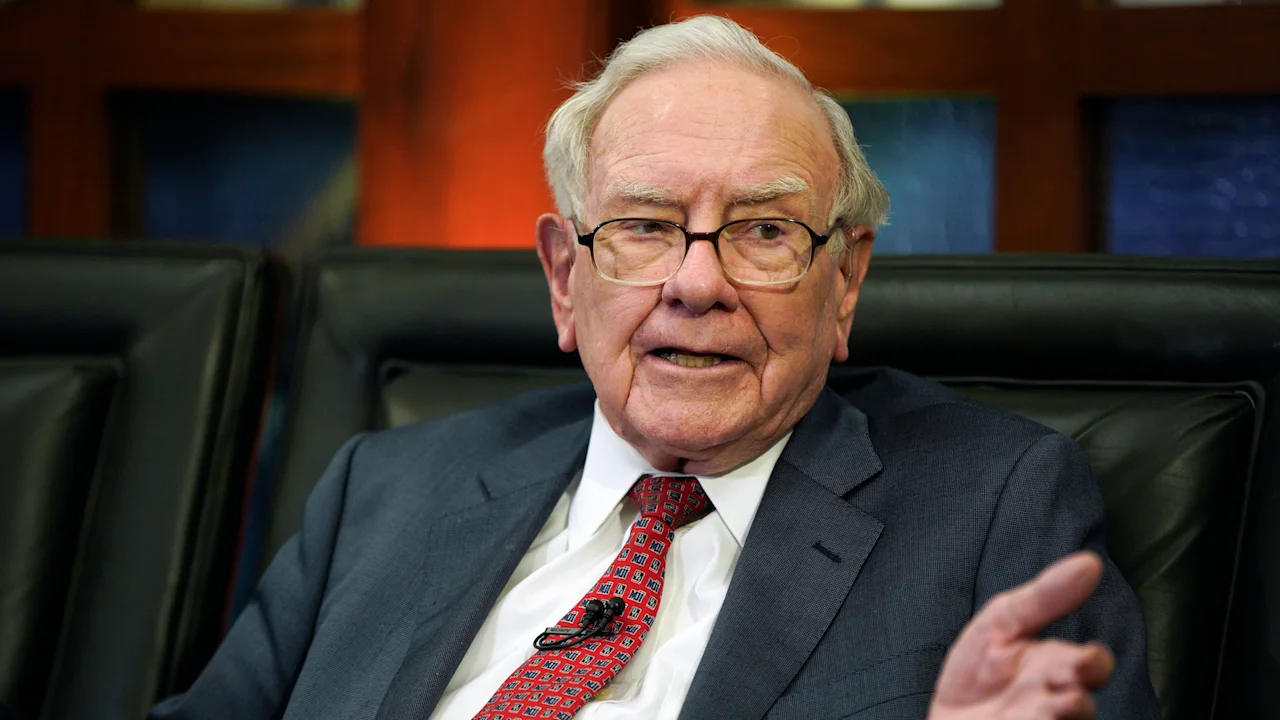 Warren Buffett advierte que ‘El Padre Tiempo’ se está poniendo al día y reflexiona sobre su vida en carta a los accionistas Warren Buffett advierte que ‘El Padre Tiempo’ se está poniendo al día y reflexiona sobre su vida en carta a los accionistas