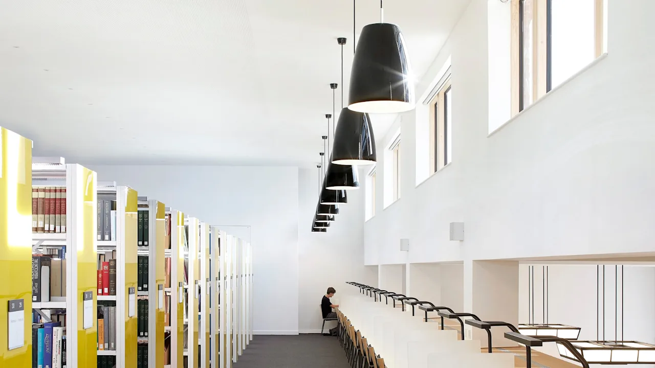 Het voorkomen van schietpartijen op scholen is goed voor het bedrijfsleven