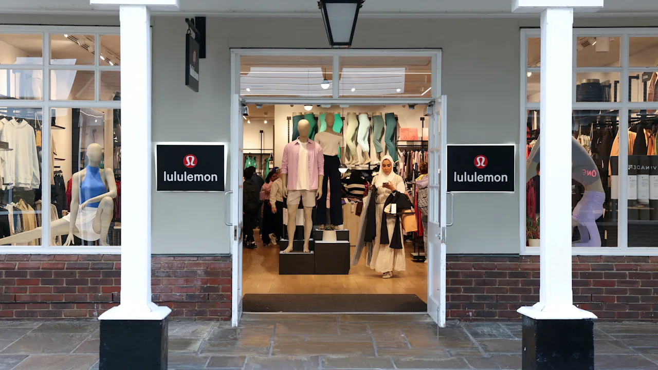 De oprichter van Lululemon voegt drie nieuwe bestuursleden toe