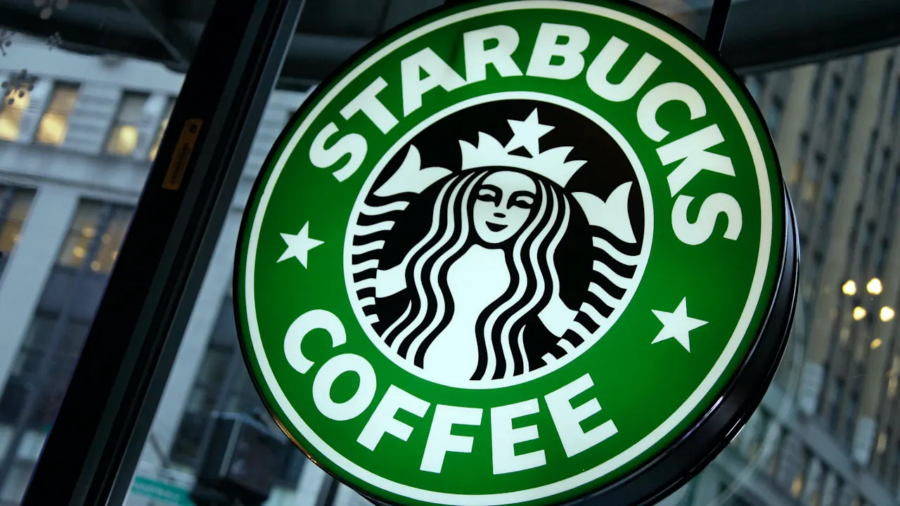 Starbucks zal meer dan 38 miljoen dollar betalen aan werknemers in New York voor arbeidsovertredingen