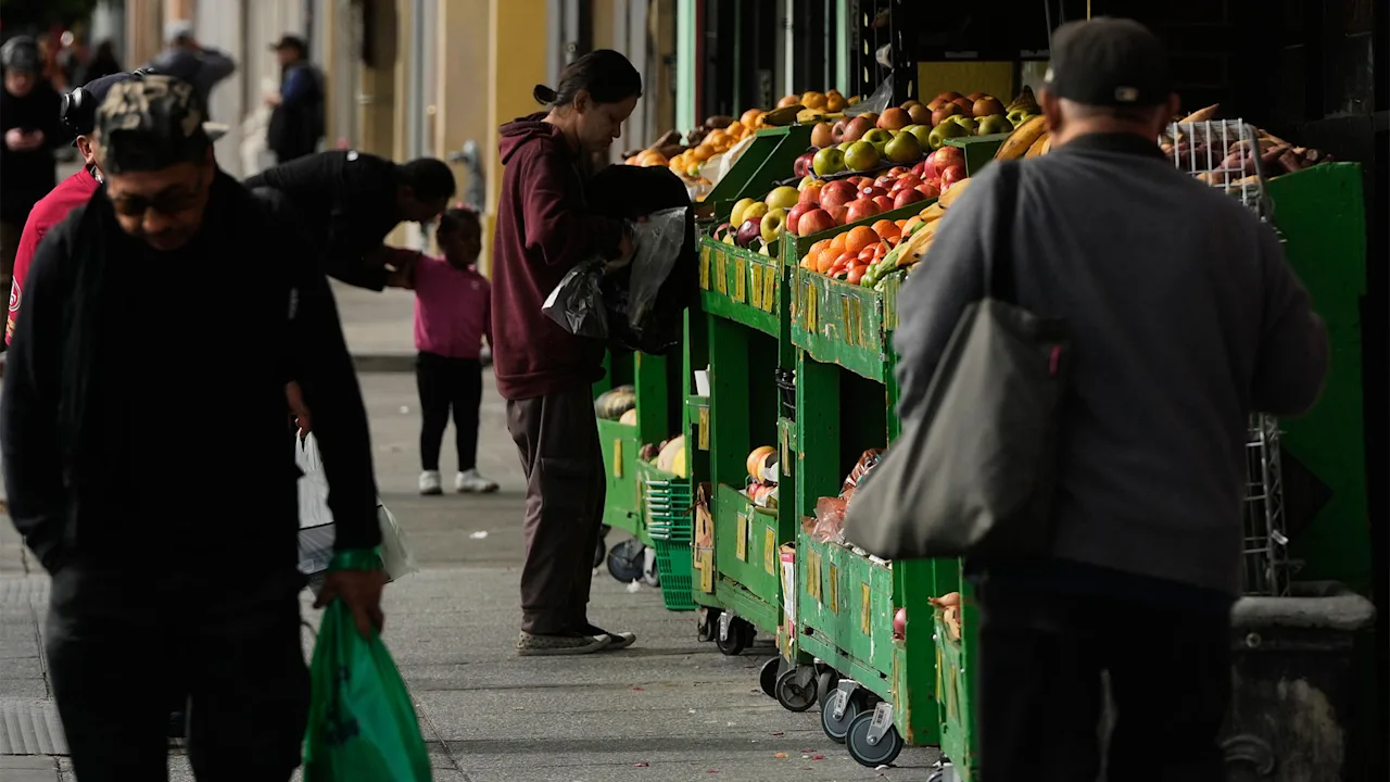 De tarieven van Trump hebben Amerikaanse huishoudens elk .200 gekost, zeggen de Democraten De tarieven van Trump hebben Amerikaanse huishoudens elk .200 gekost, zeggen de Democraten