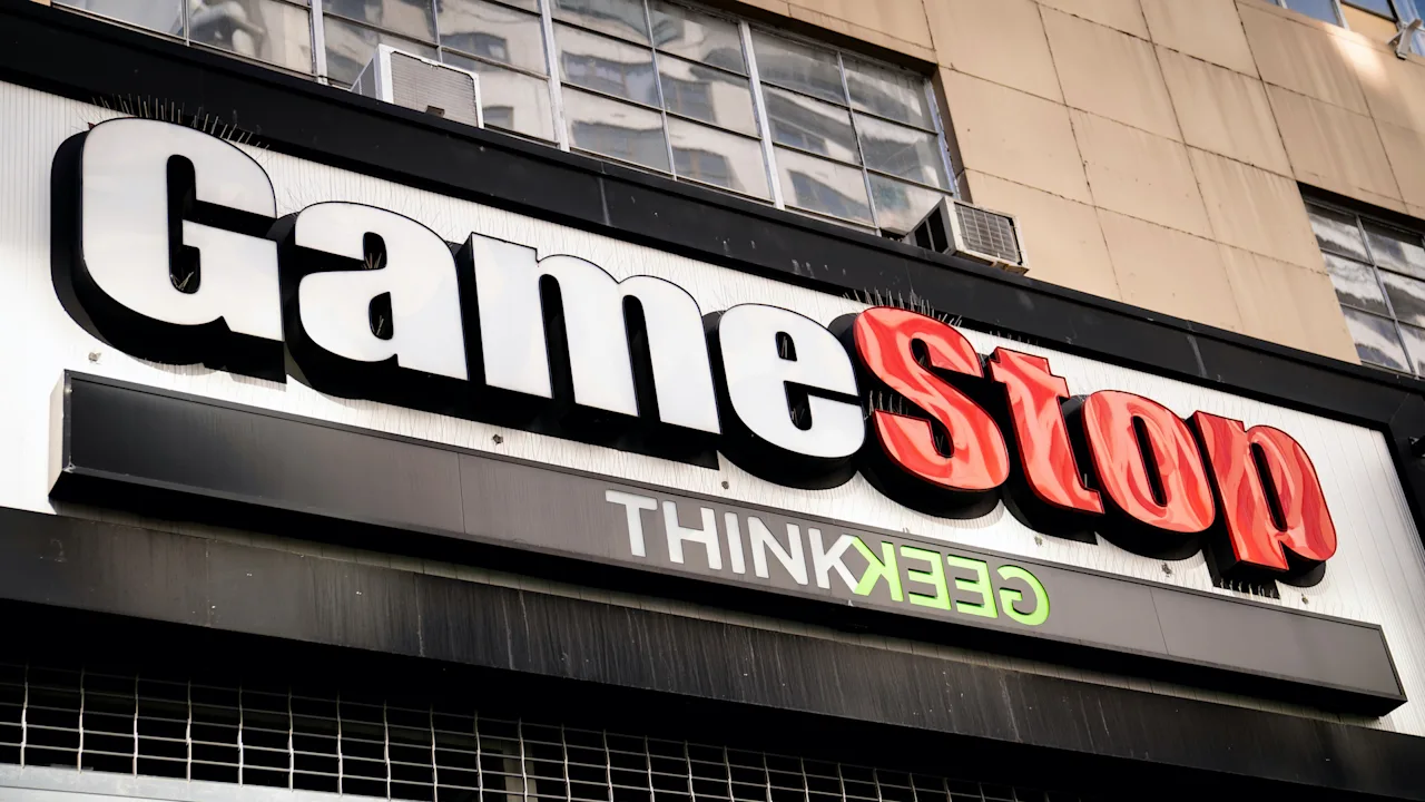 GameStop zegt dat het beloningspakket van de CEO geen gegarandeerd loon omvat