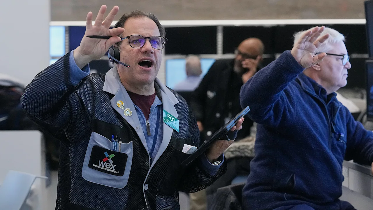 Aandelen dalen en de goudkoorts verdwijnt terwijl beleggers de Fed-keuze van Trump afwegen