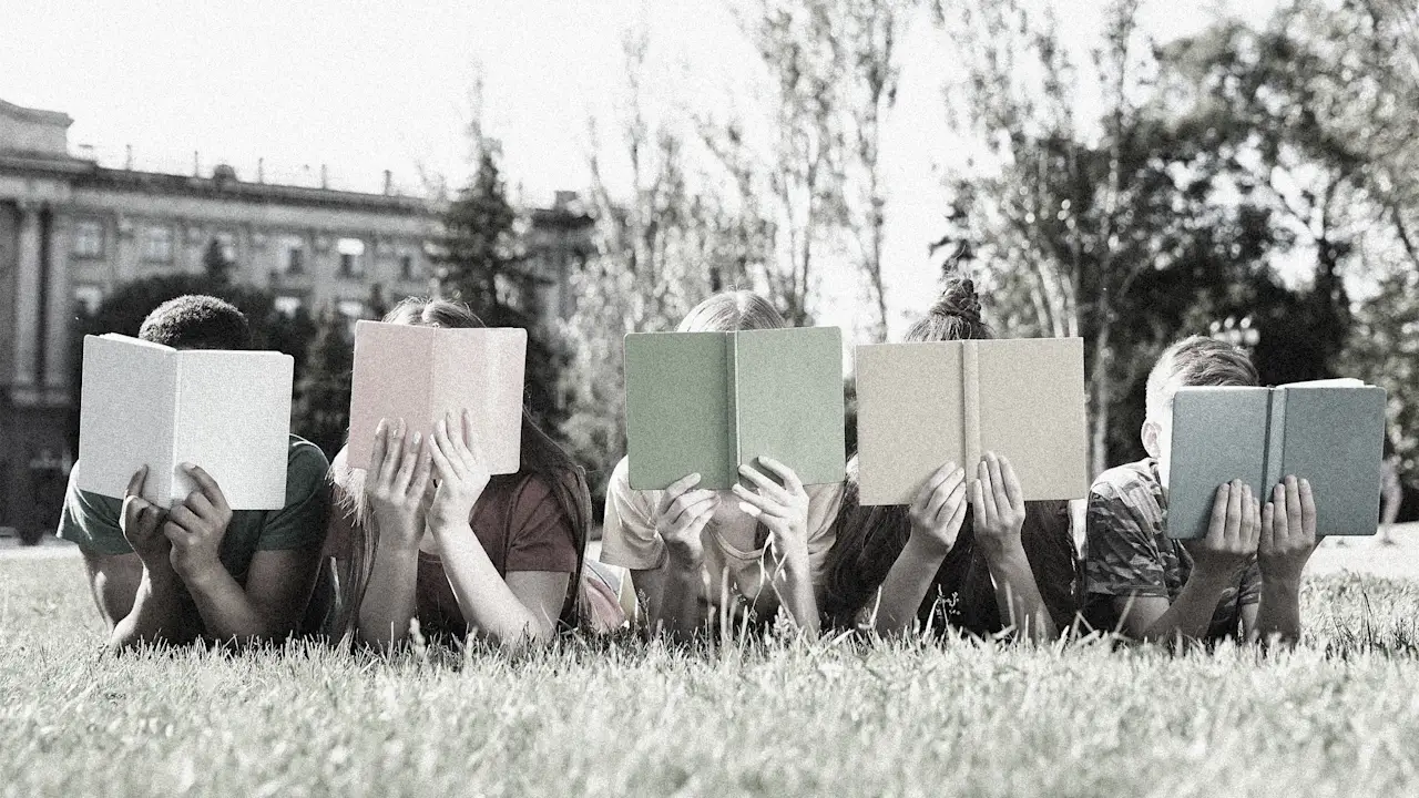 Why we should worry about the recent decline of reading, according to science