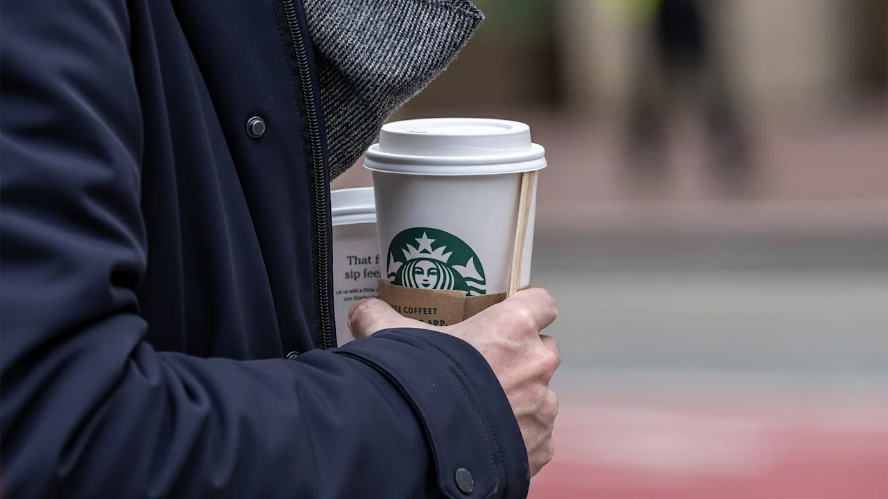 Er komt een grote herziening van Starbucks Rewards. Wat het betekent voor je sterren